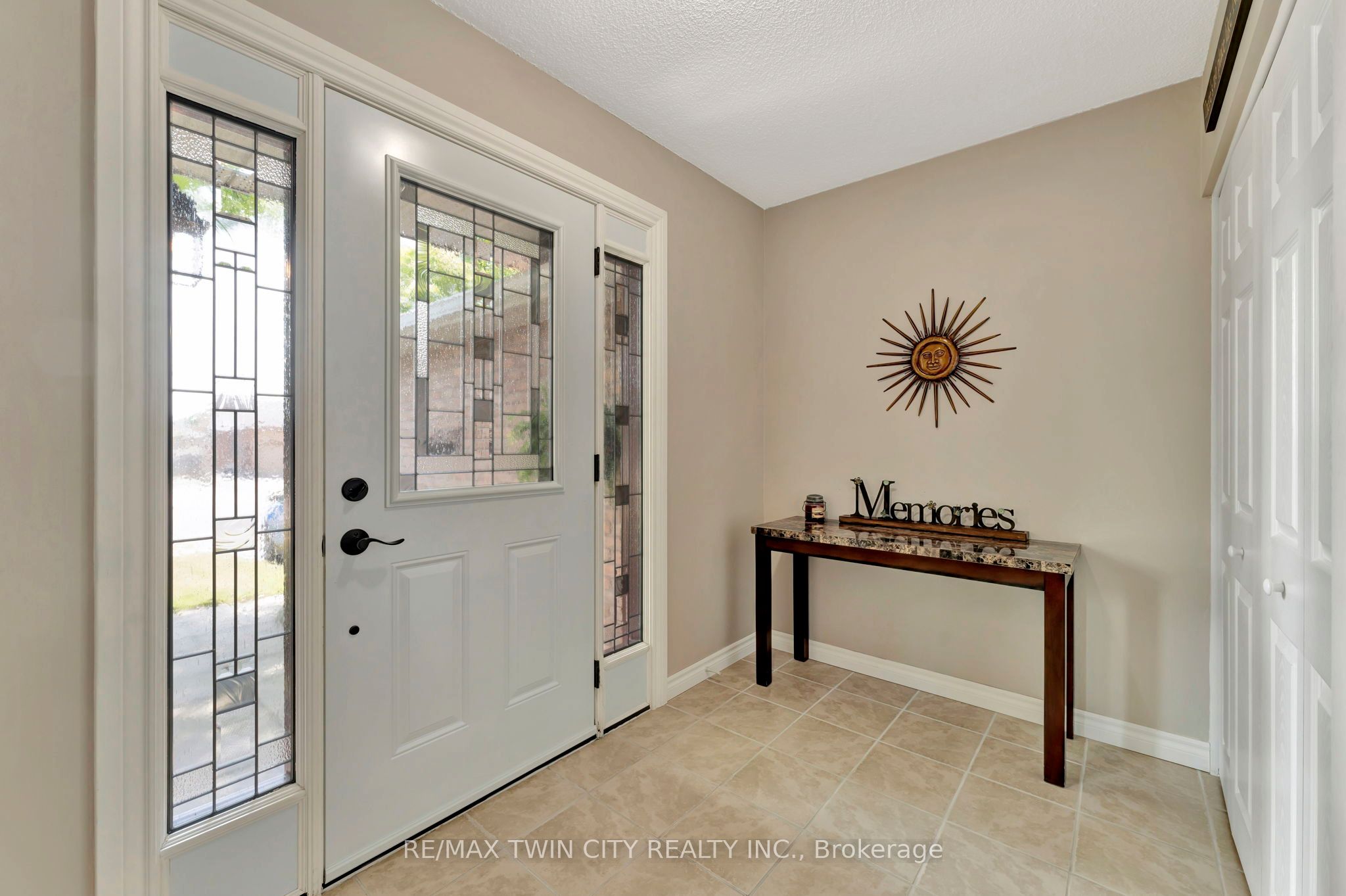 375 Elliott Street Property Photo 2