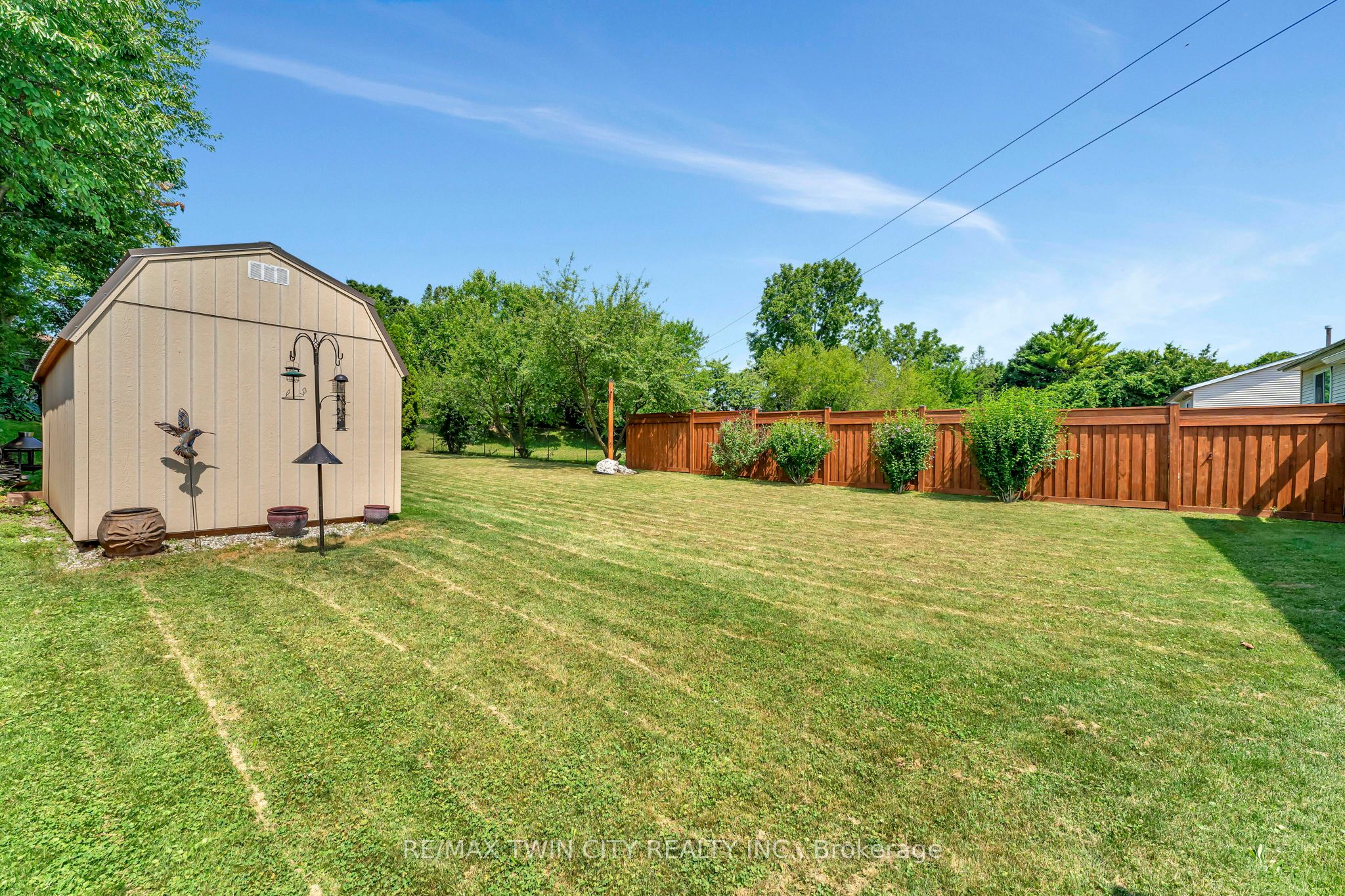 375 Elliott Street Property Photo 20