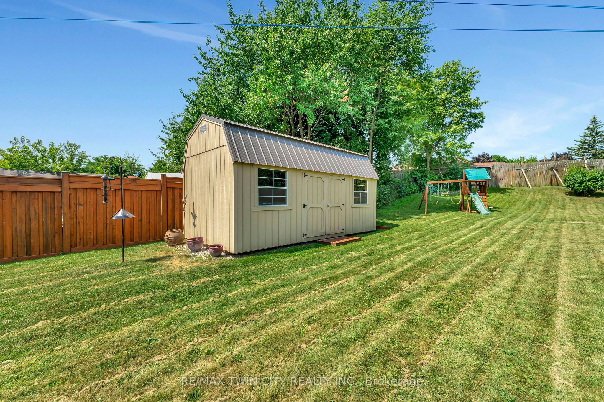 375 Elliott Street Property Photo 23