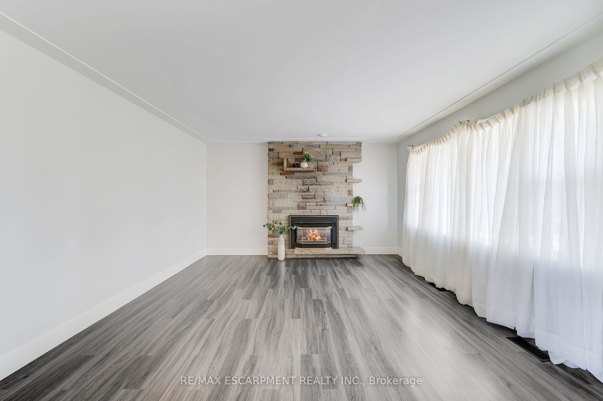 167 Miles Road Property Photo 7