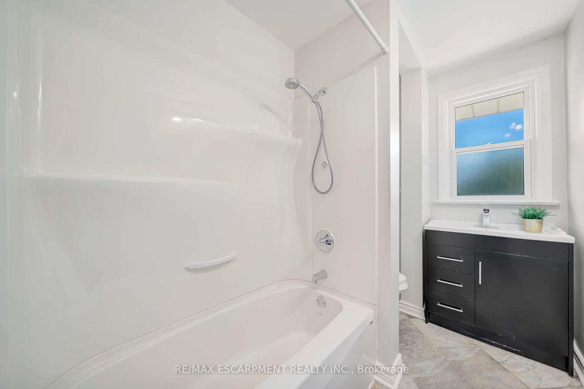 167 Miles Road Property Photo 15