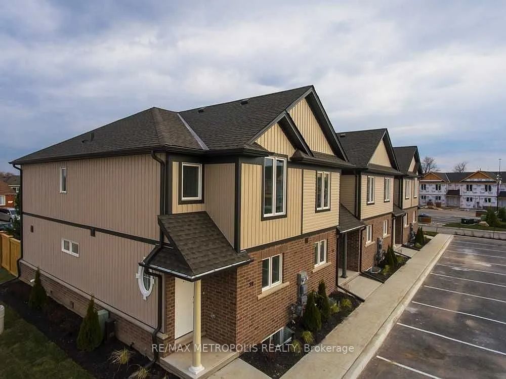 7768 Ascot Circle 88 Property Photo 1
