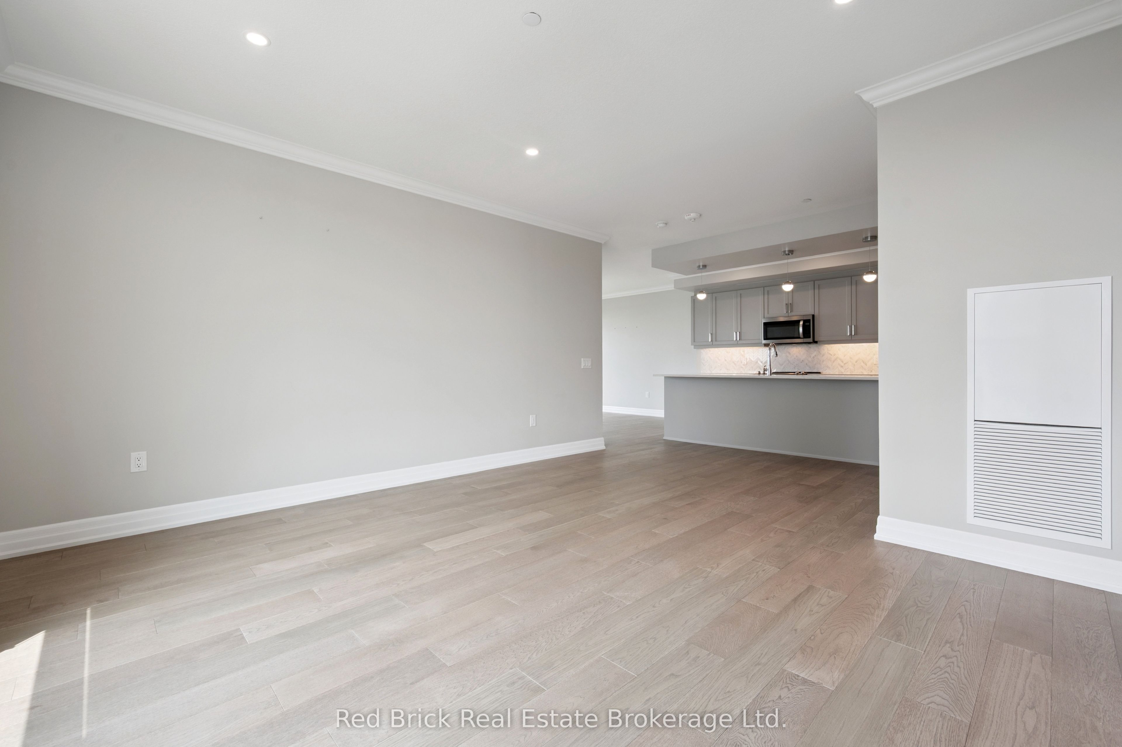 1880 Gordon Street 805 Property Photo 15
