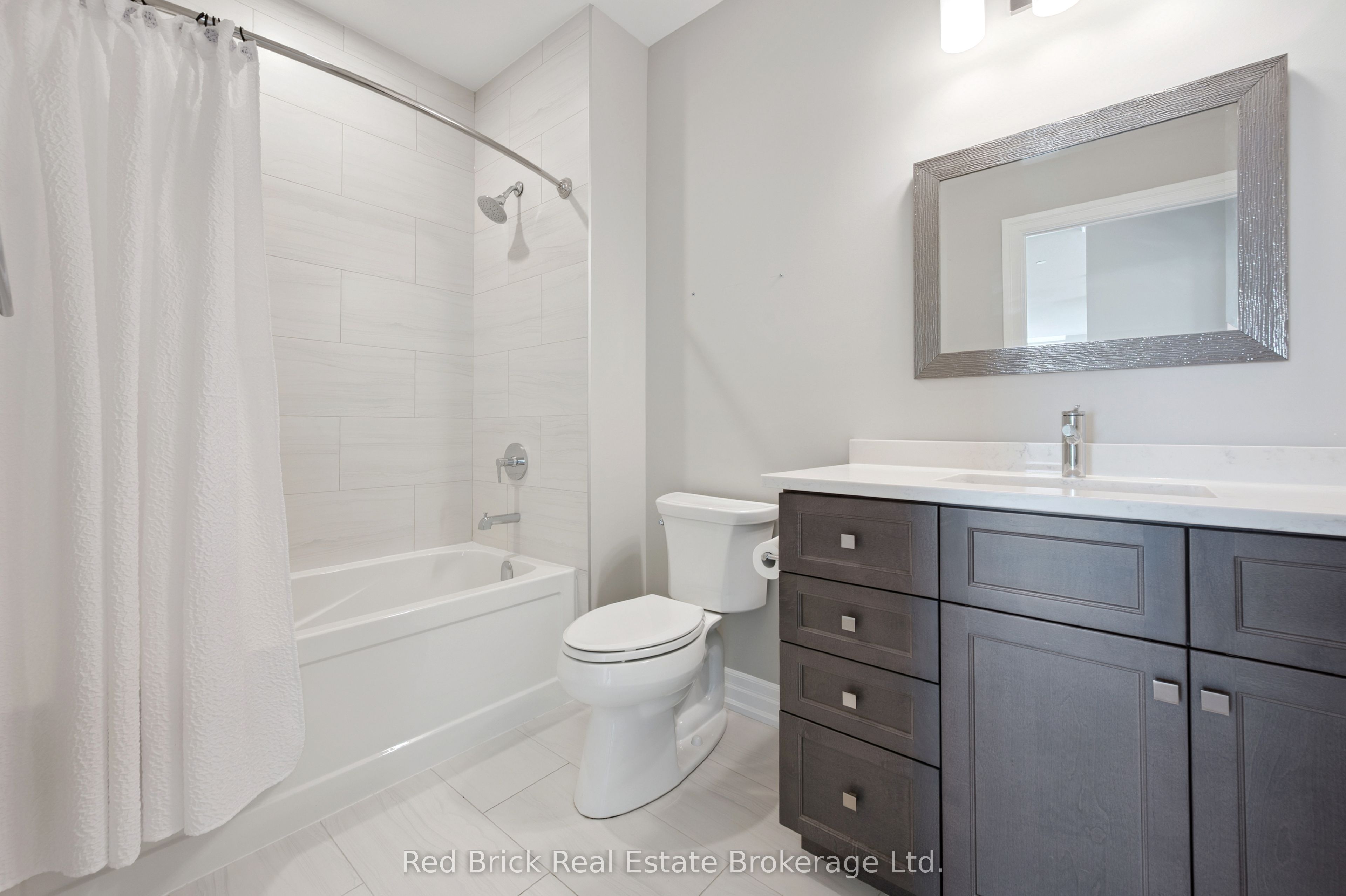 1880 Gordon Street 805 Property Photo 24