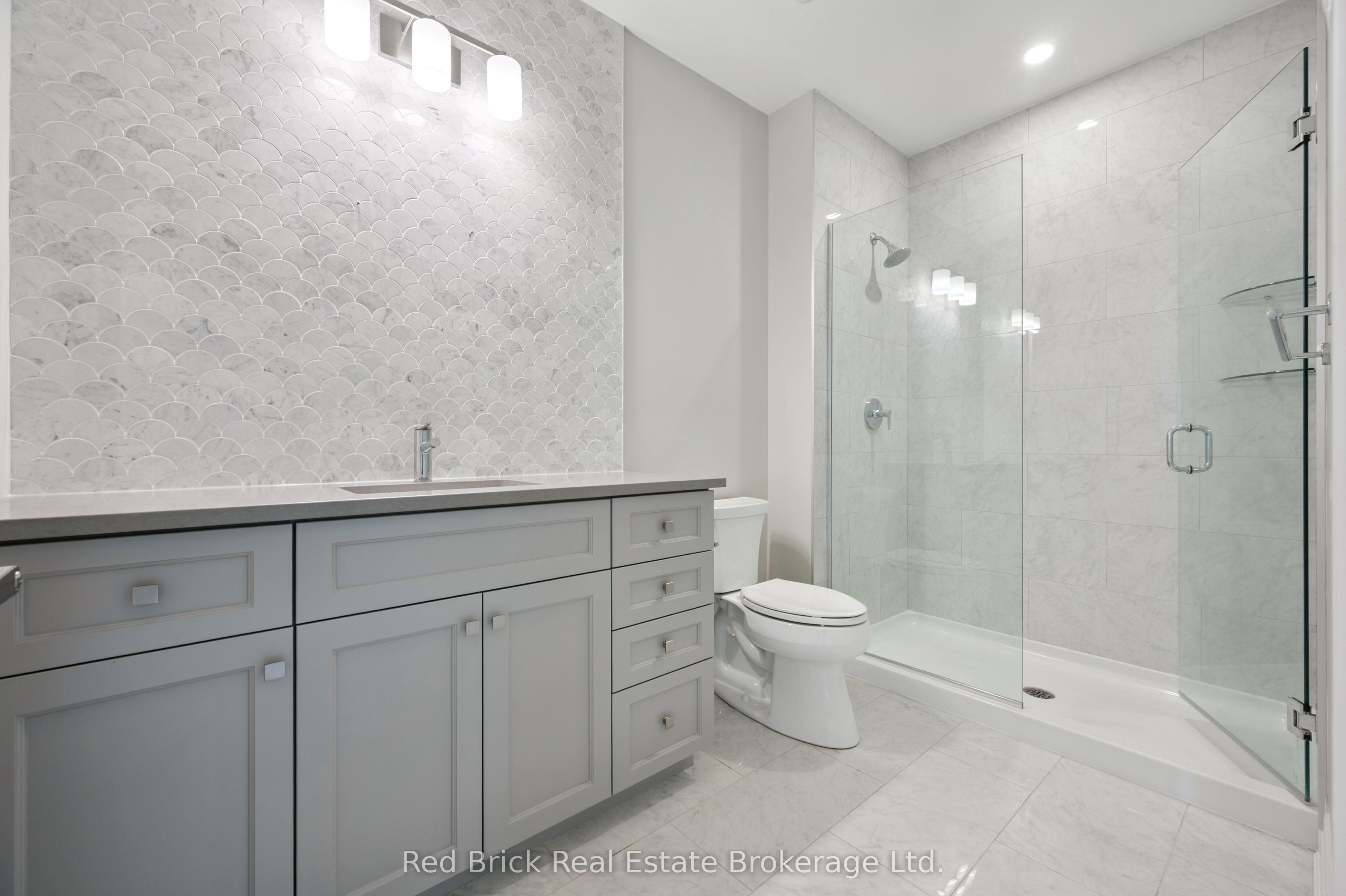 1880 Gordon Street 805 Property Photo 29