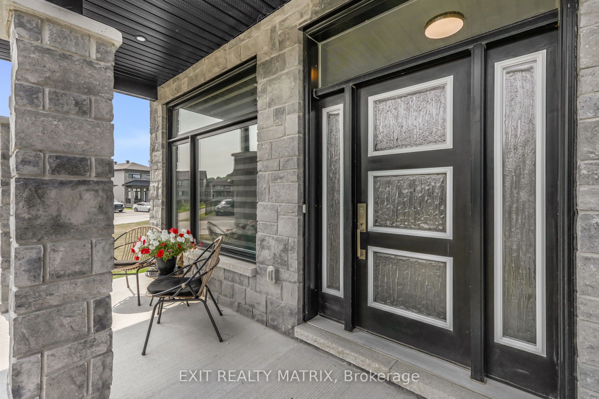 1143 Avignon Street Property Photo 3