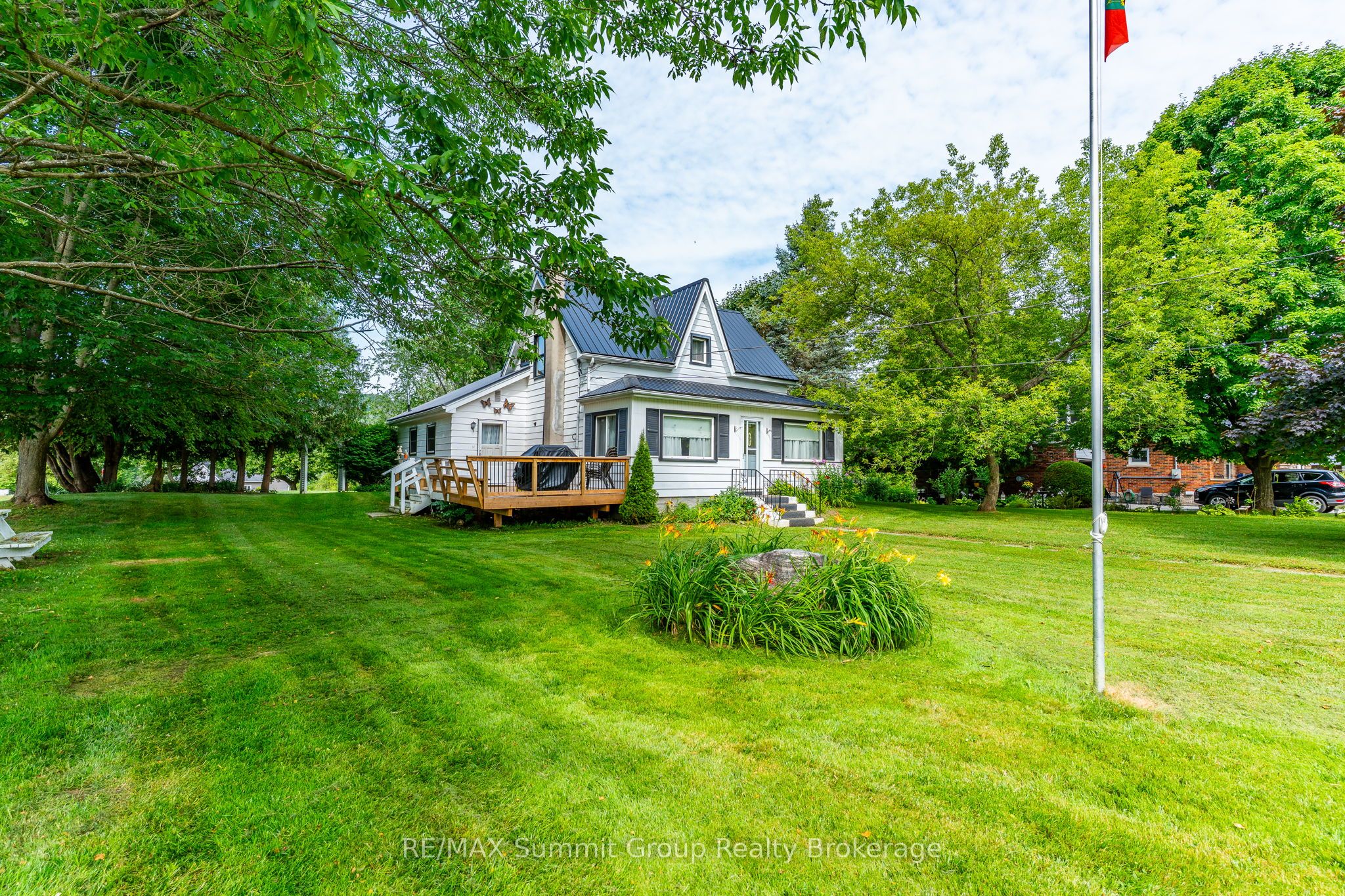235284 Grey Road 13 Property Photo 1