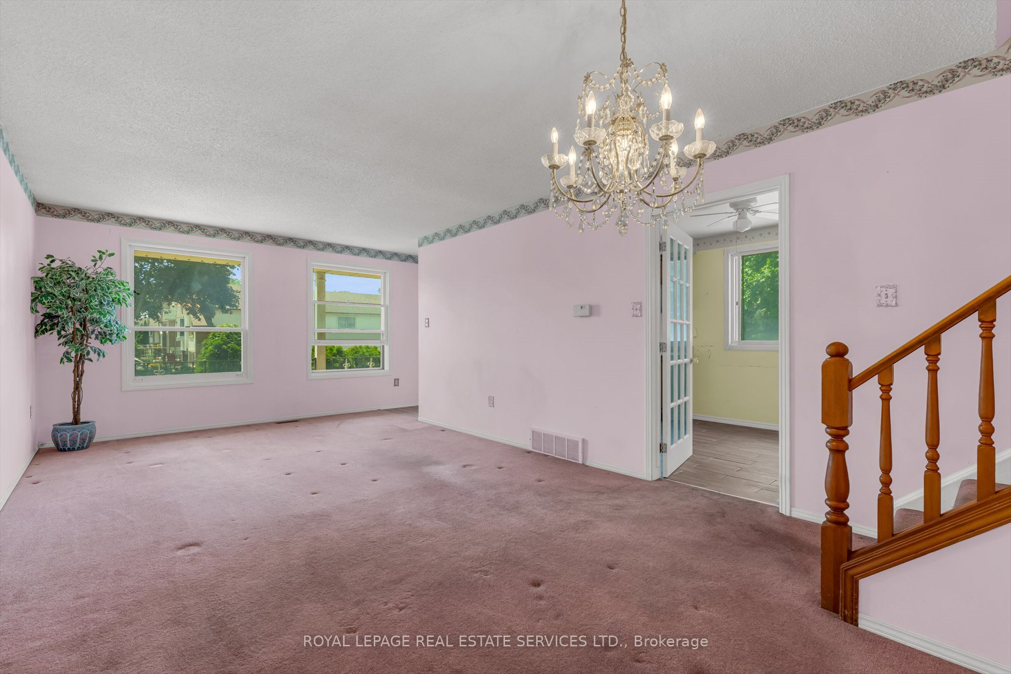 43 Elmore Drive Property Photo 6
