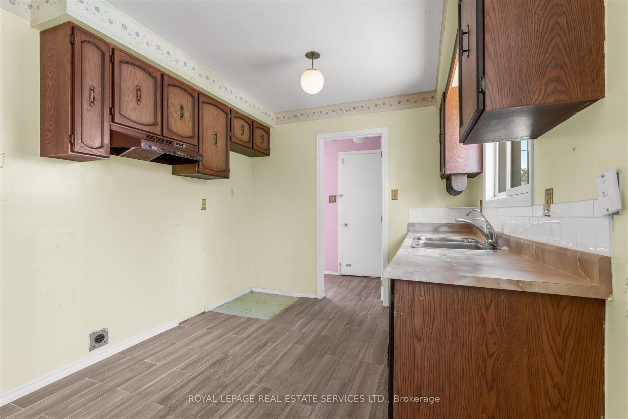 43 Elmore Drive Property Photo 7