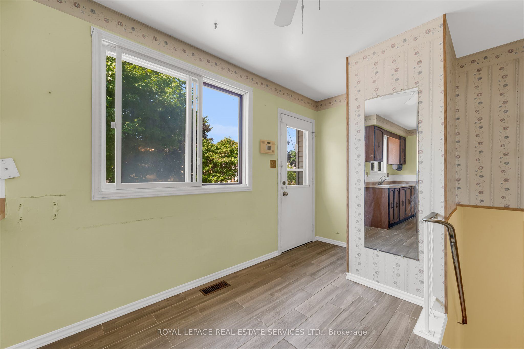 43 Elmore Drive Property Photo 9