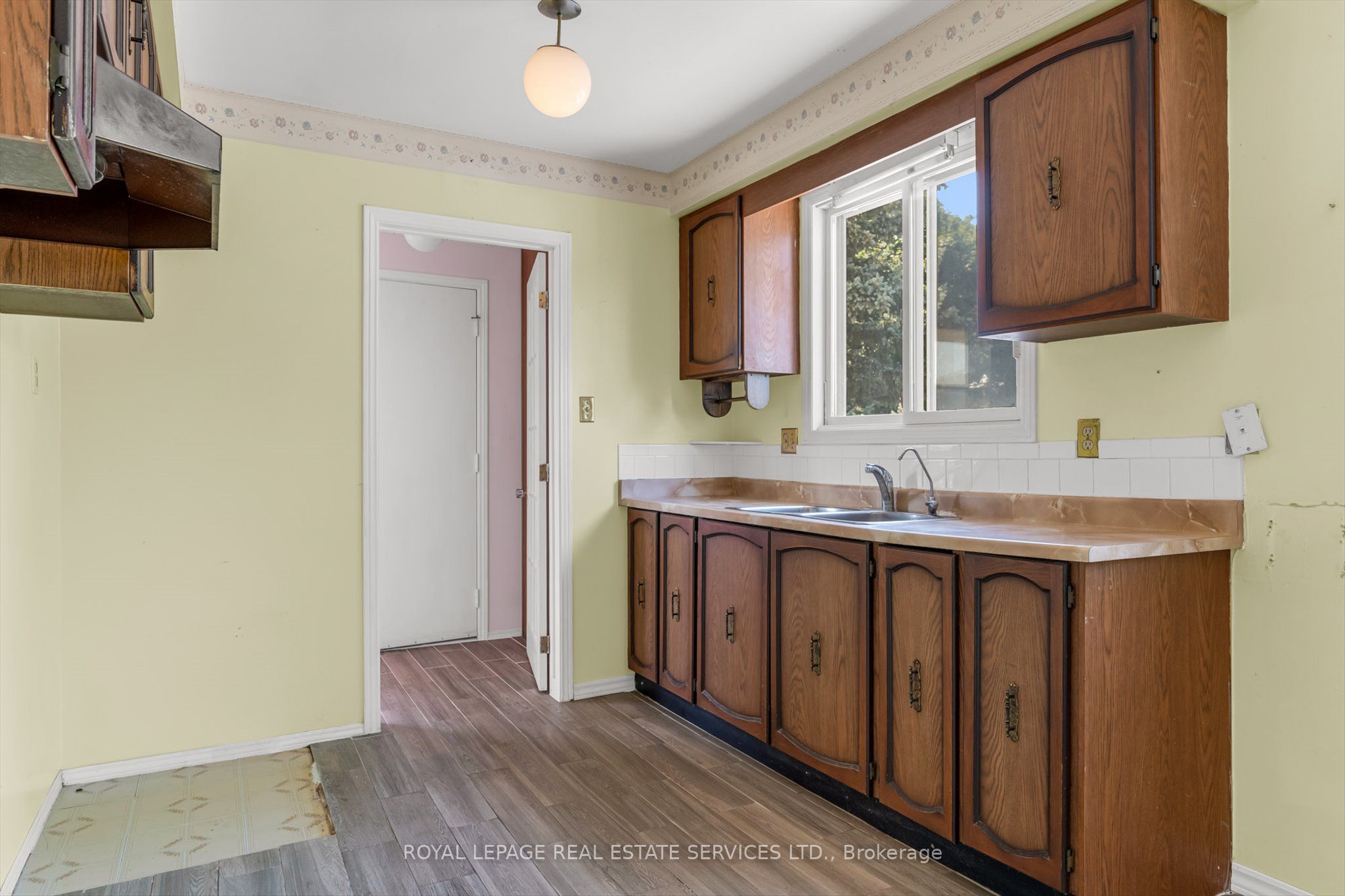 43 Elmore Drive Property Photo 10