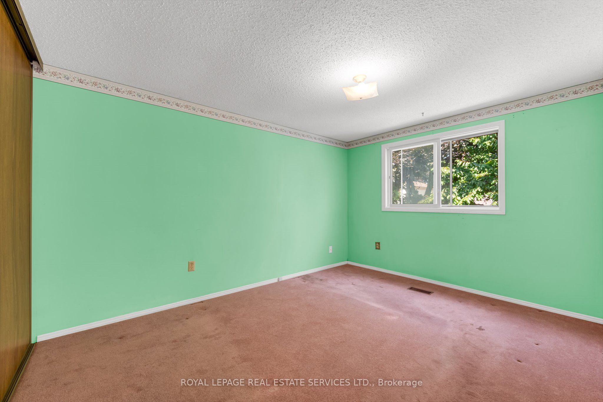 43 Elmore Drive Property Photo 13