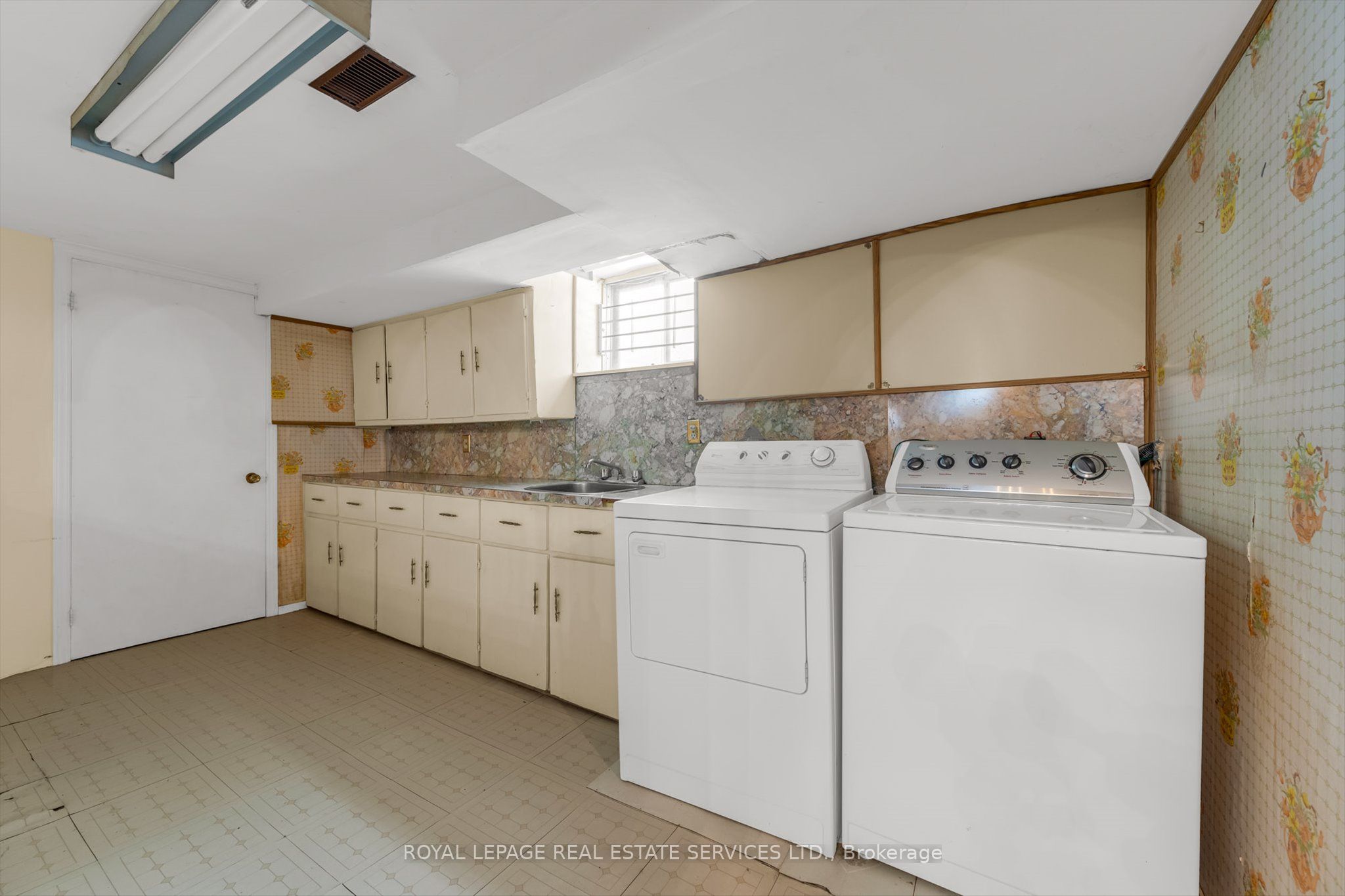 43 Elmore Drive Property Photo 23