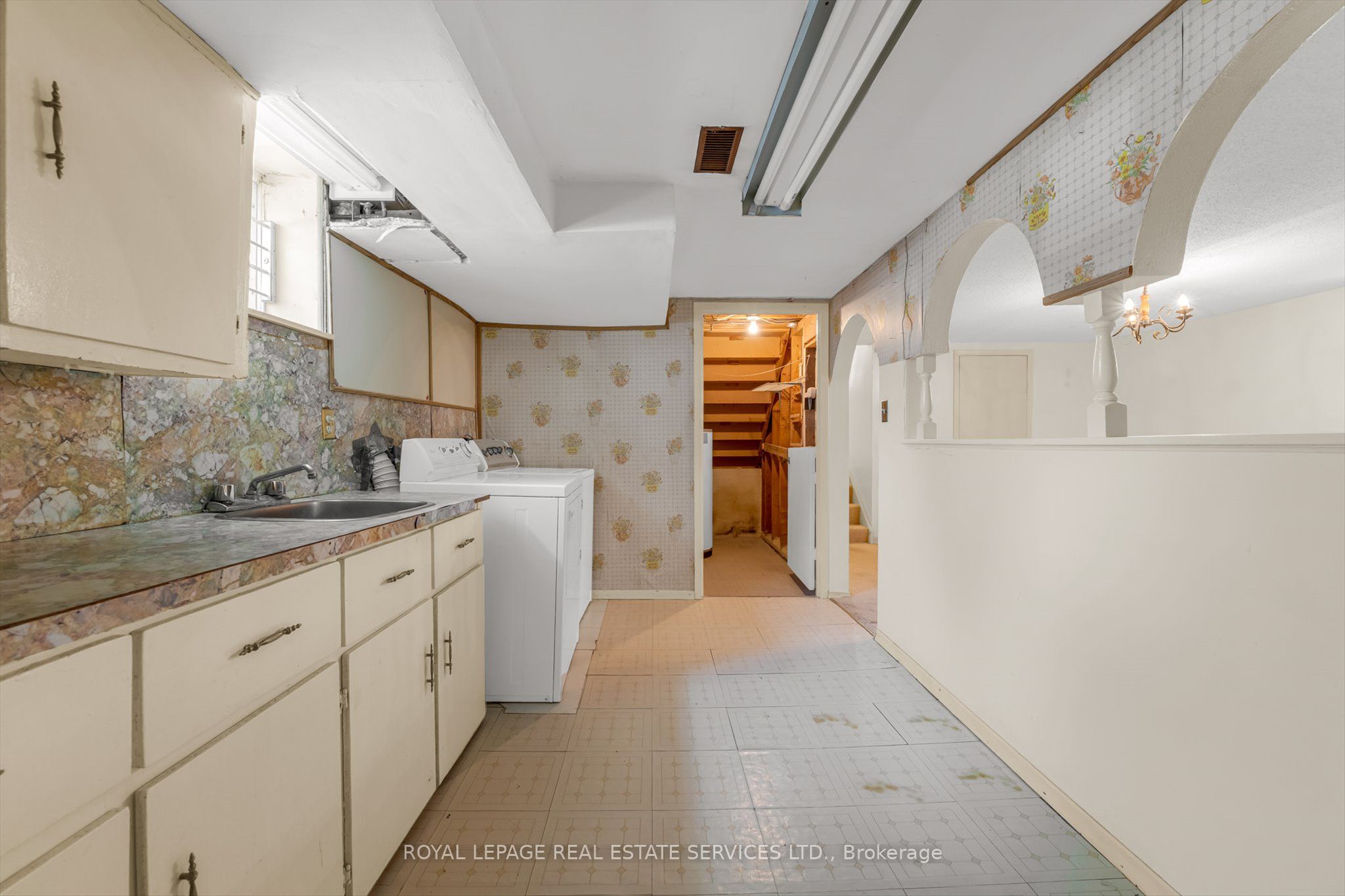 43 Elmore Drive Property Photo 24