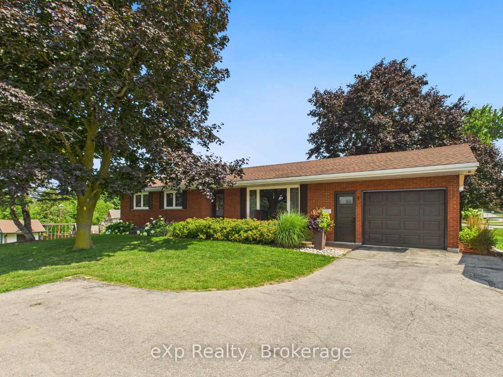 1 Clark Street Property Photo 1