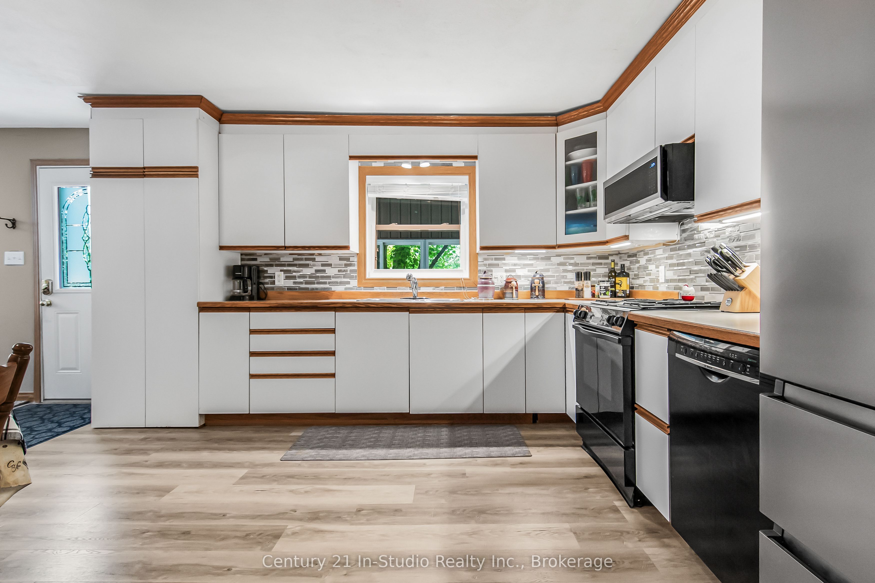 51 Cardinal Avenue Property Photo 20
