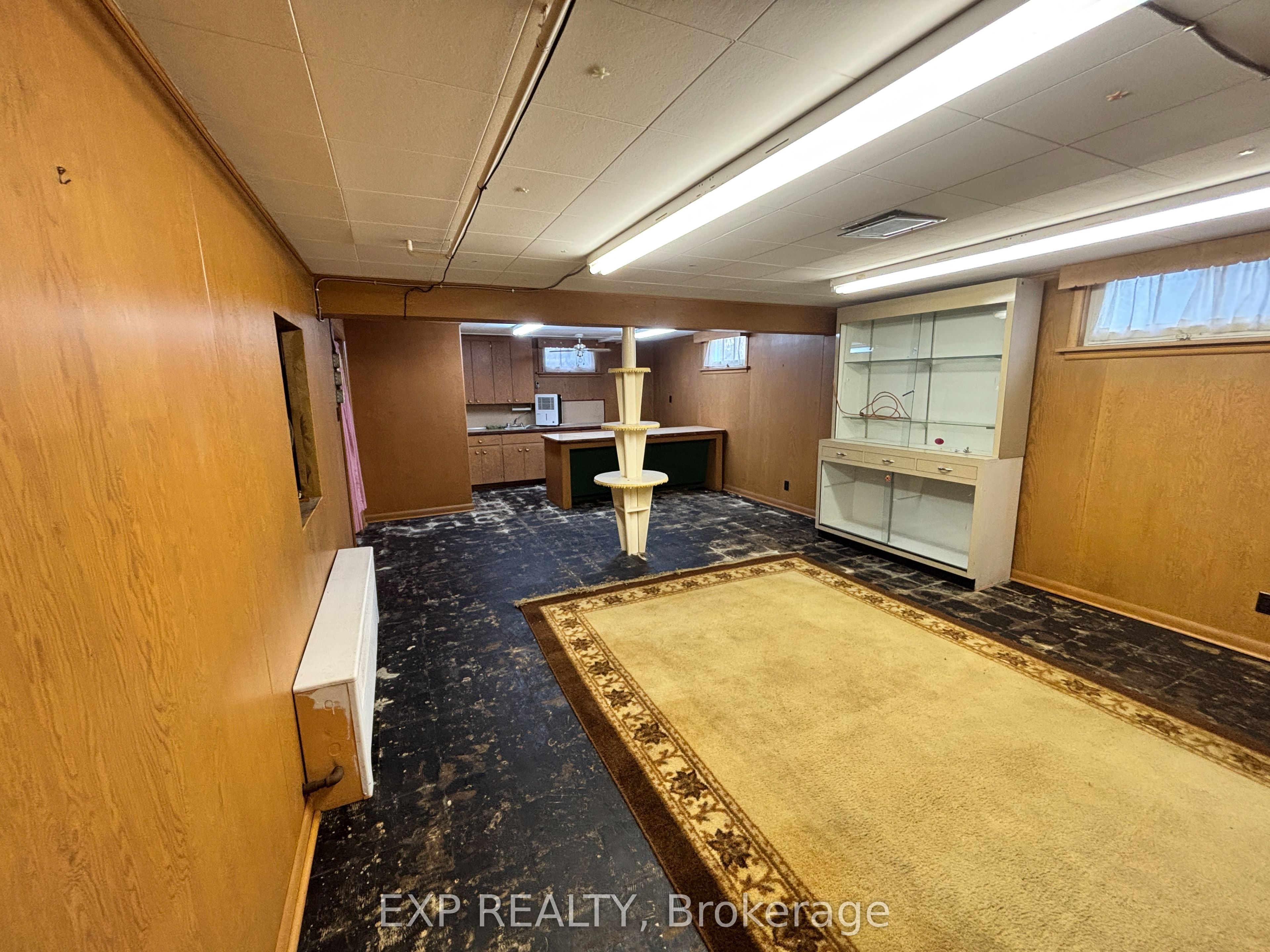 517 Norfolk Street S Property Photo 15
