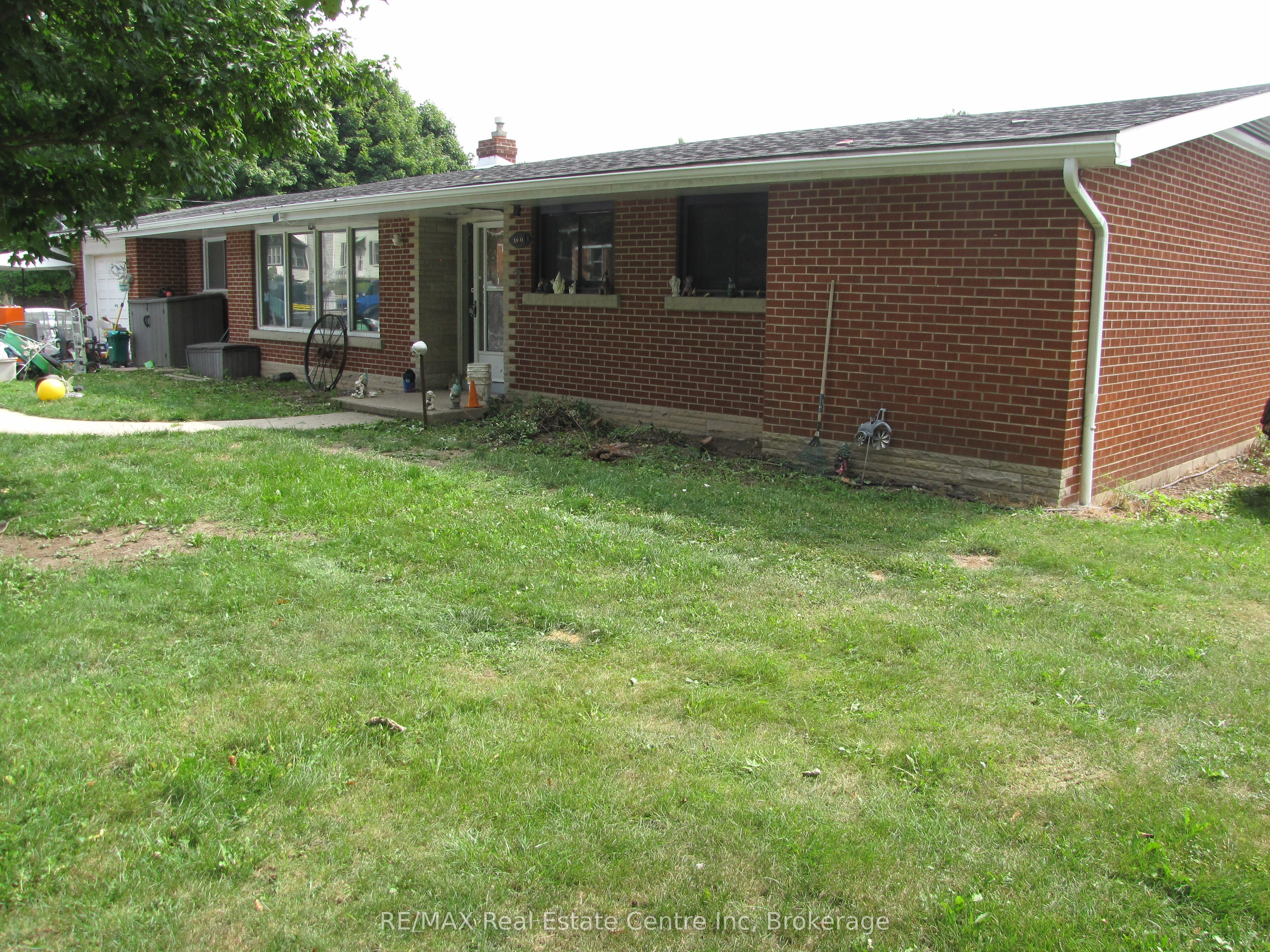 100 Edward Street Property Photo 1