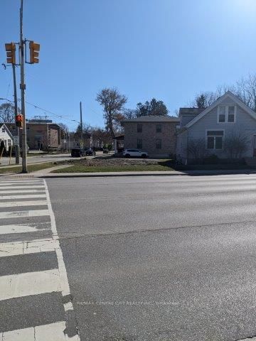 187 Wharncliffe Rd N Property Photo 1
