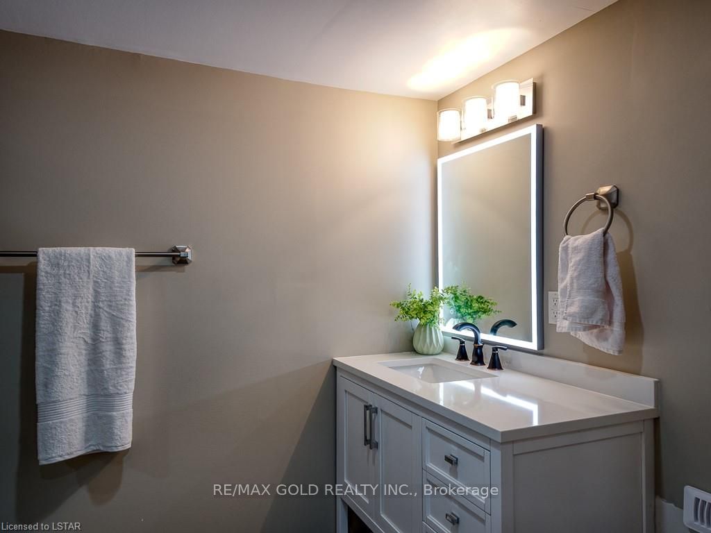 1387 Howlett Circle Property Photo 24