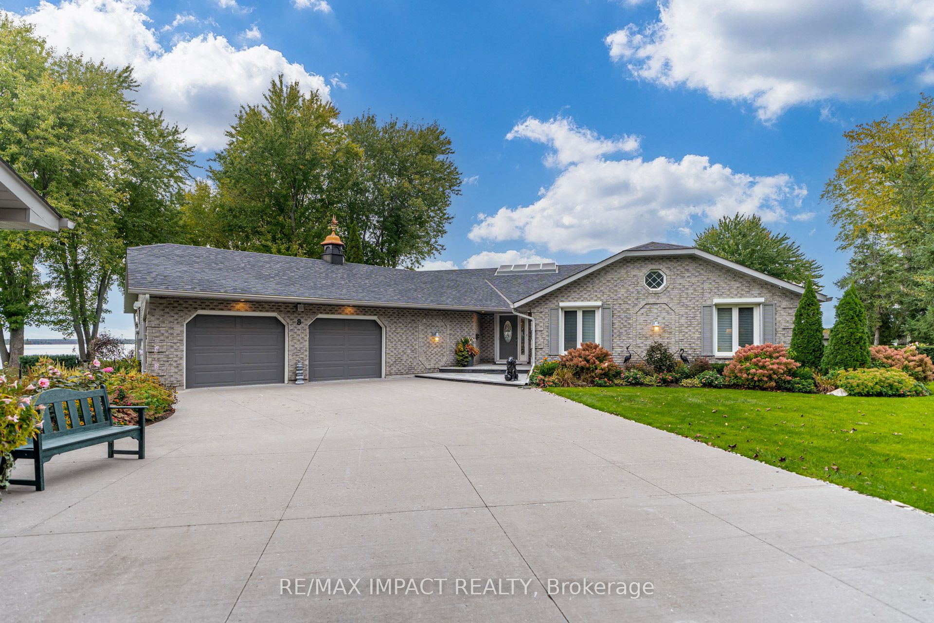 8 Sylvan Court Property Photo 3