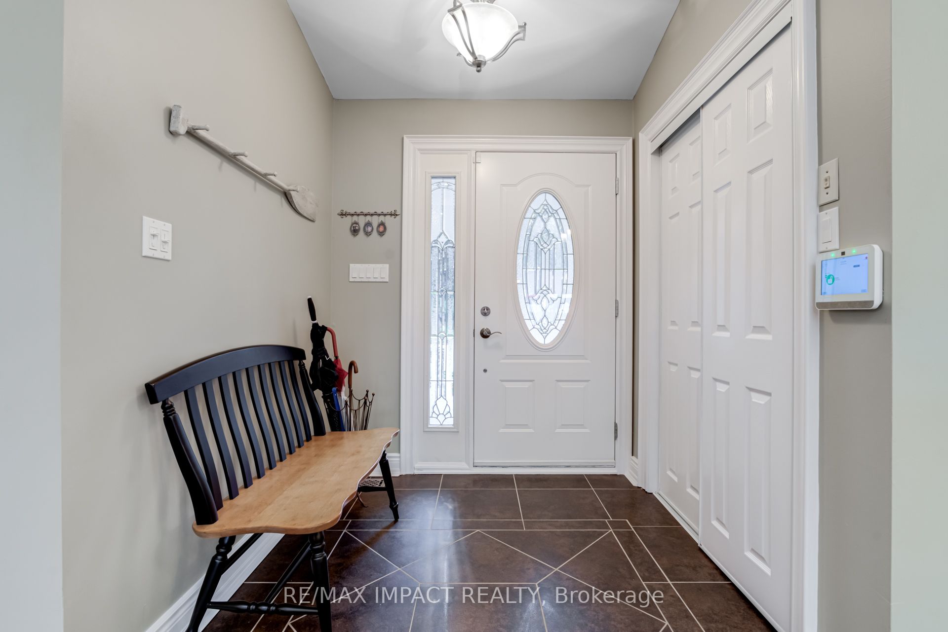 8 Sylvan Court Property Photo 6