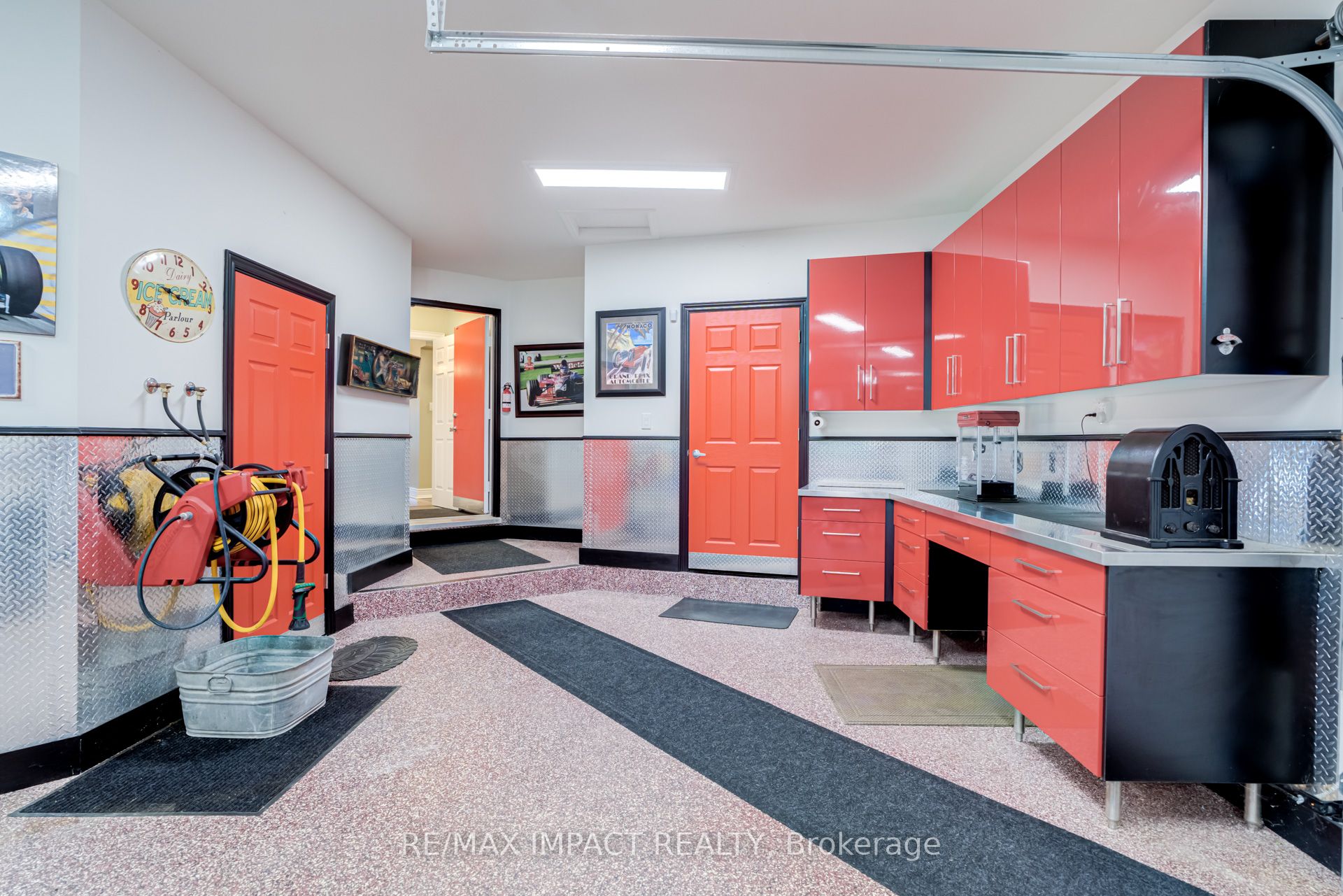 8 Sylvan Court Property Photo 26
