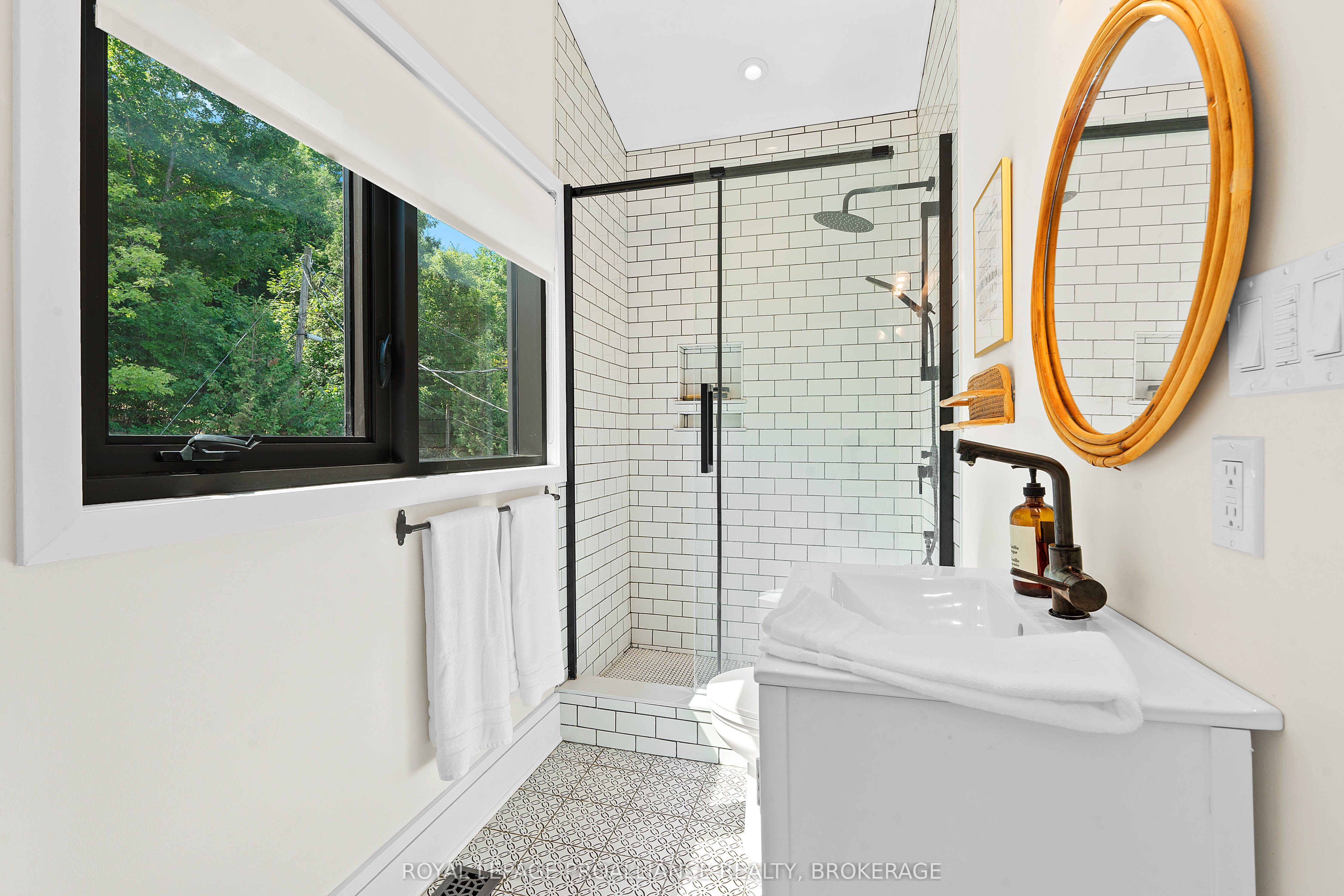 1111 Heron Lane Property Photo 24