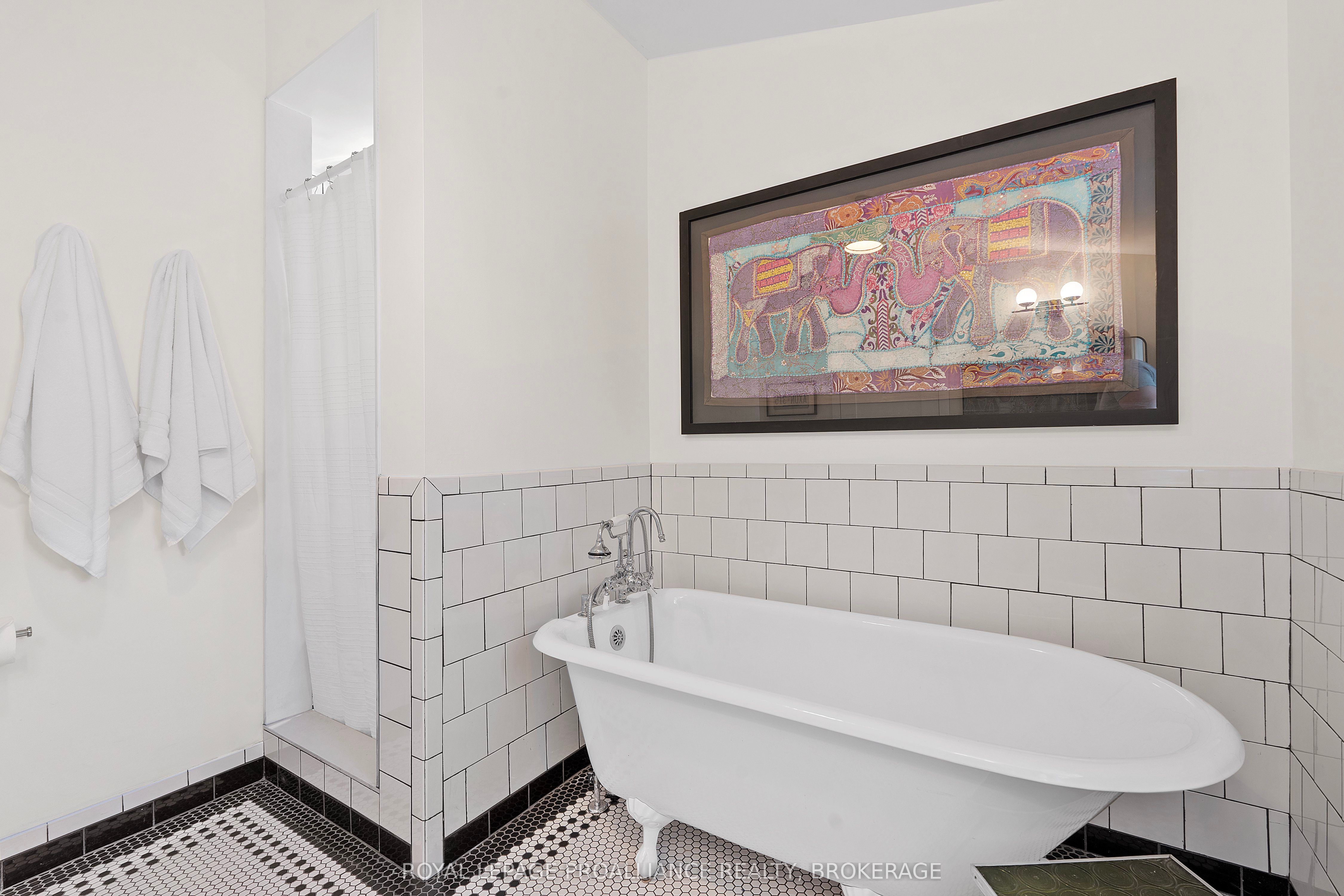 1111 Heron Lane Property Photo 28