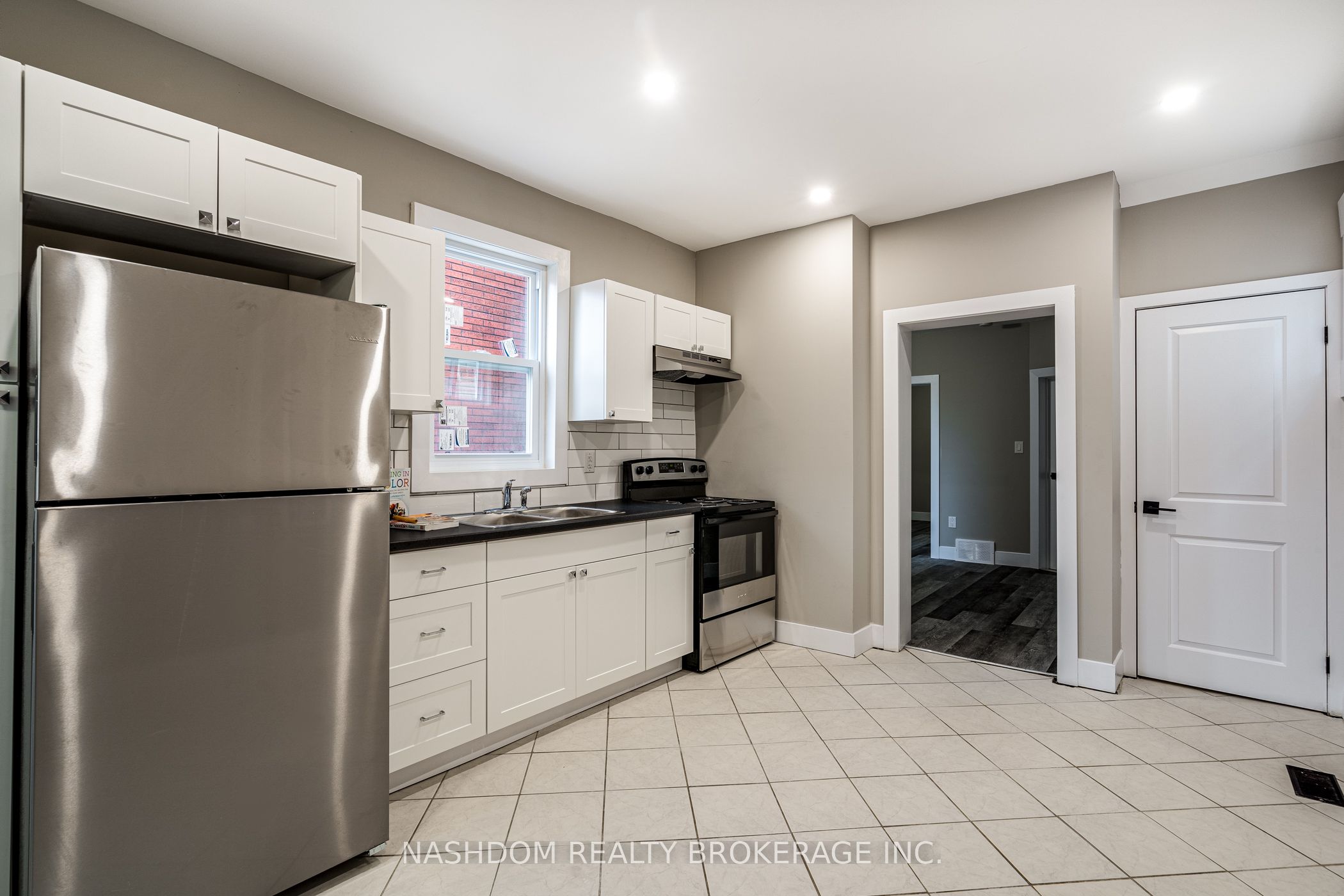 100 Sherman Avenue N Property Photo 11
