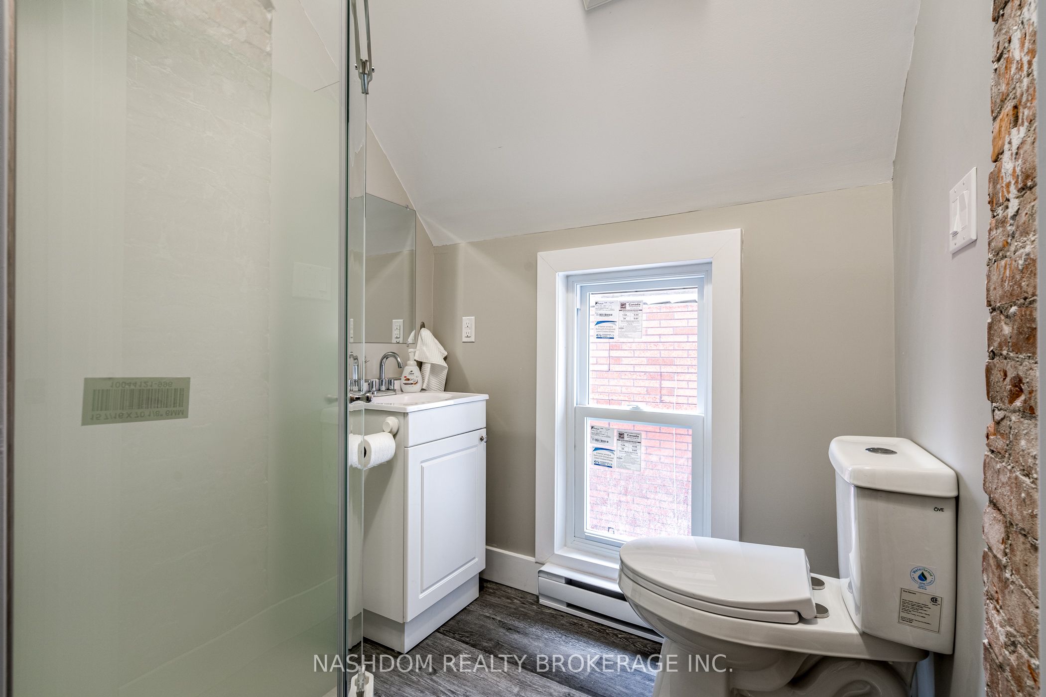 100 Sherman Avenue N Property Photo 27