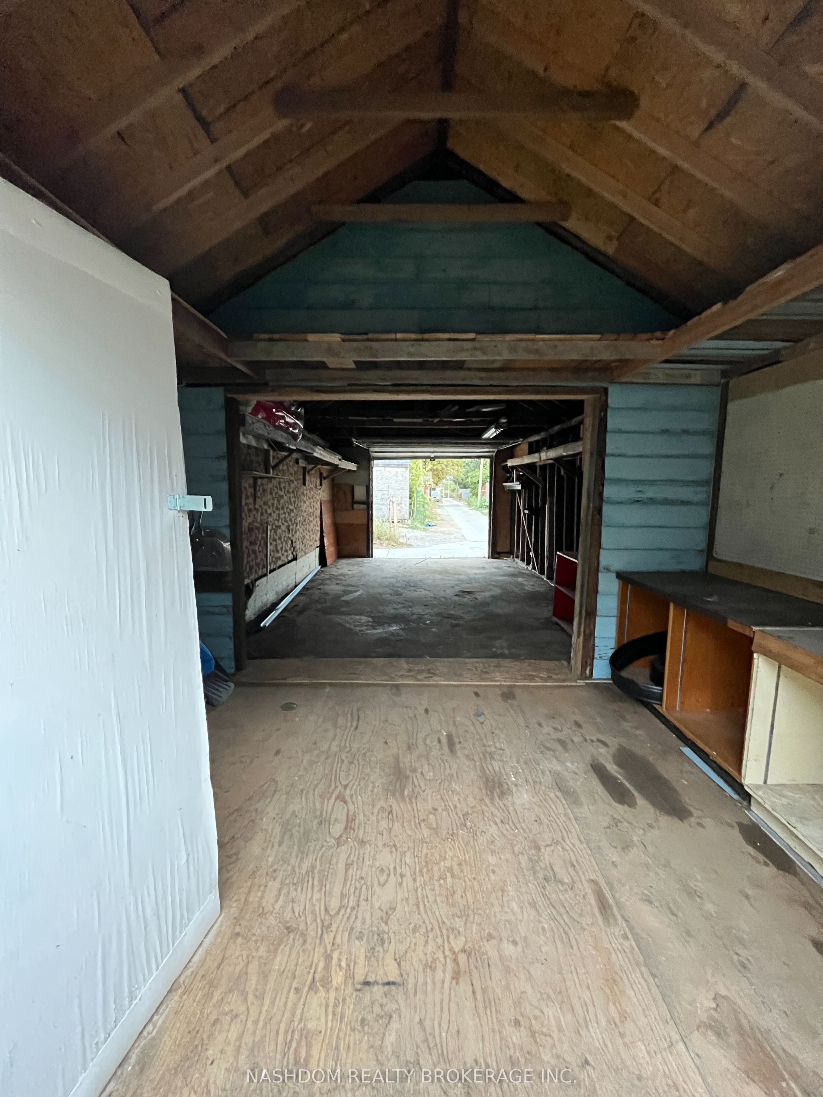 100 Sherman Avenue N Property Photo 33