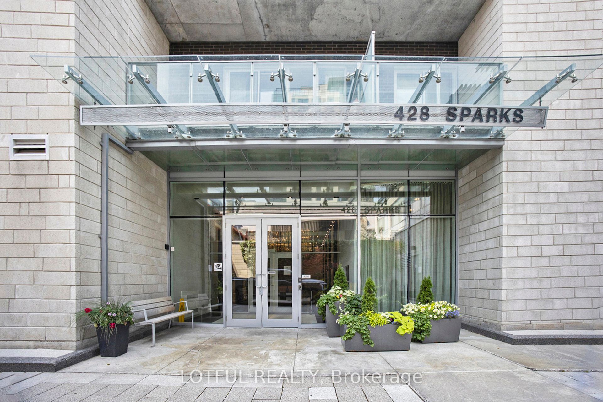 428 Sparks St Property Photo 1