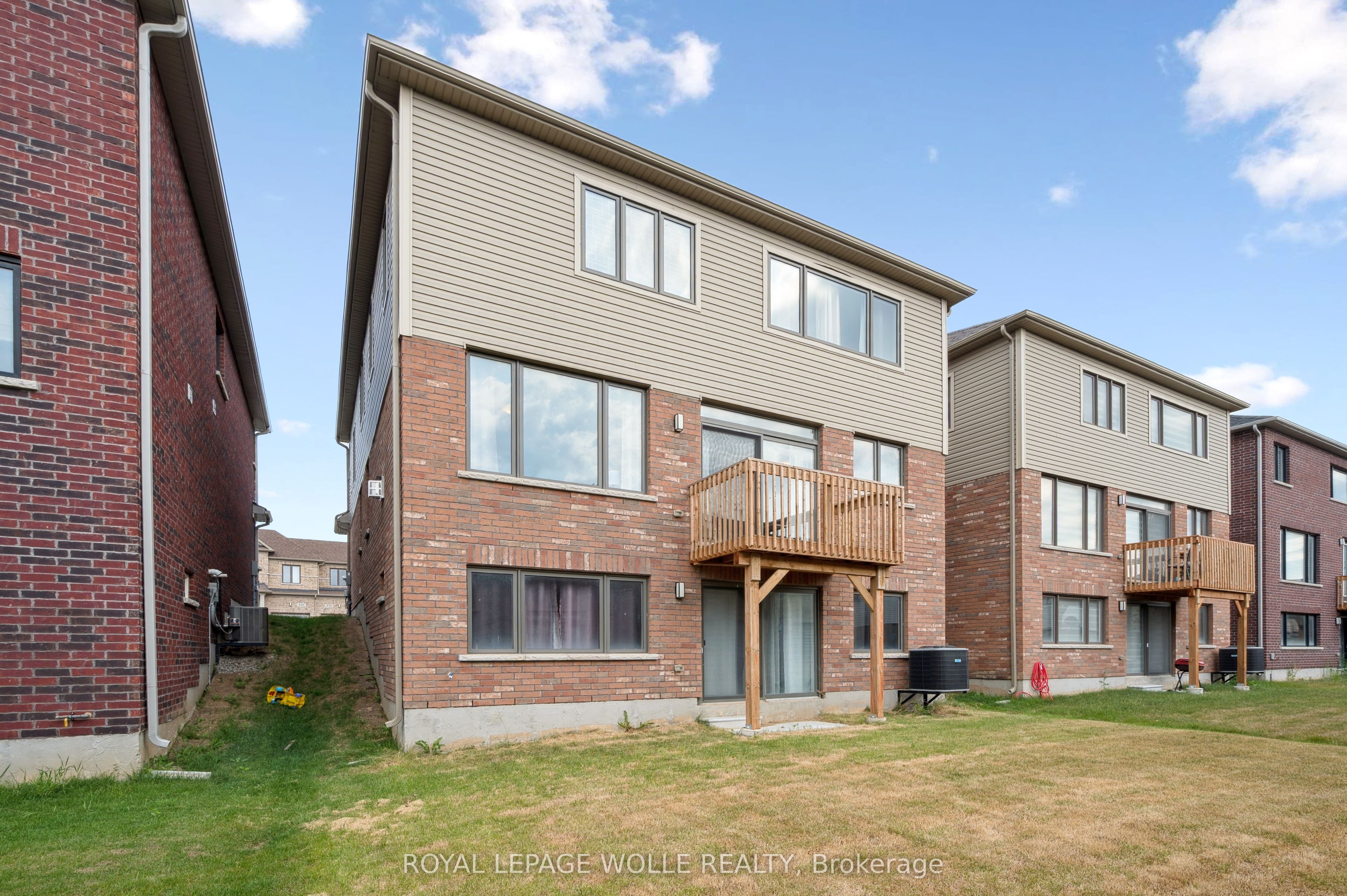 445 Robert Woolner Street Property Photo 40
