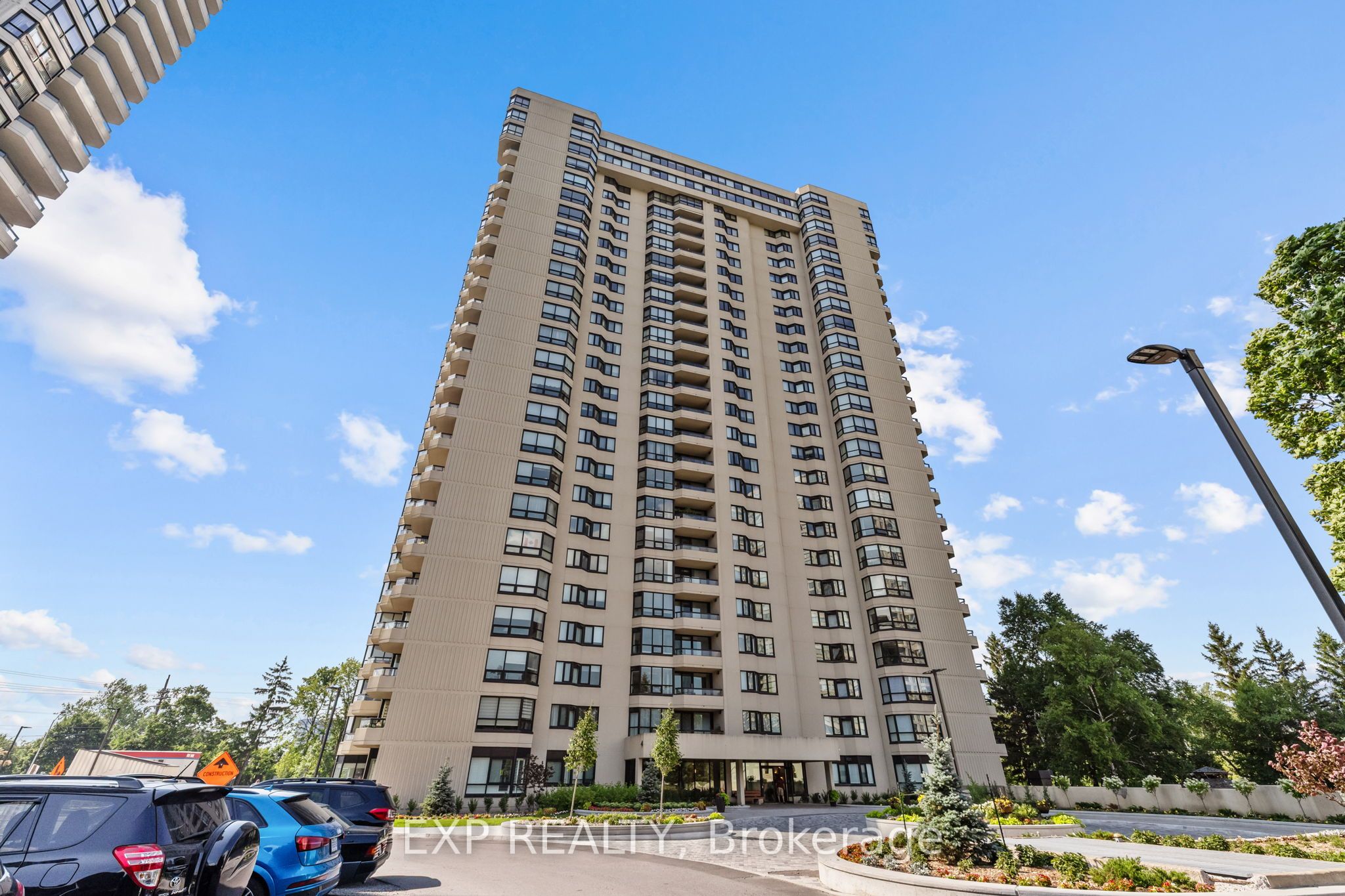 1500 Riverside Drive 606 Property Photo 1