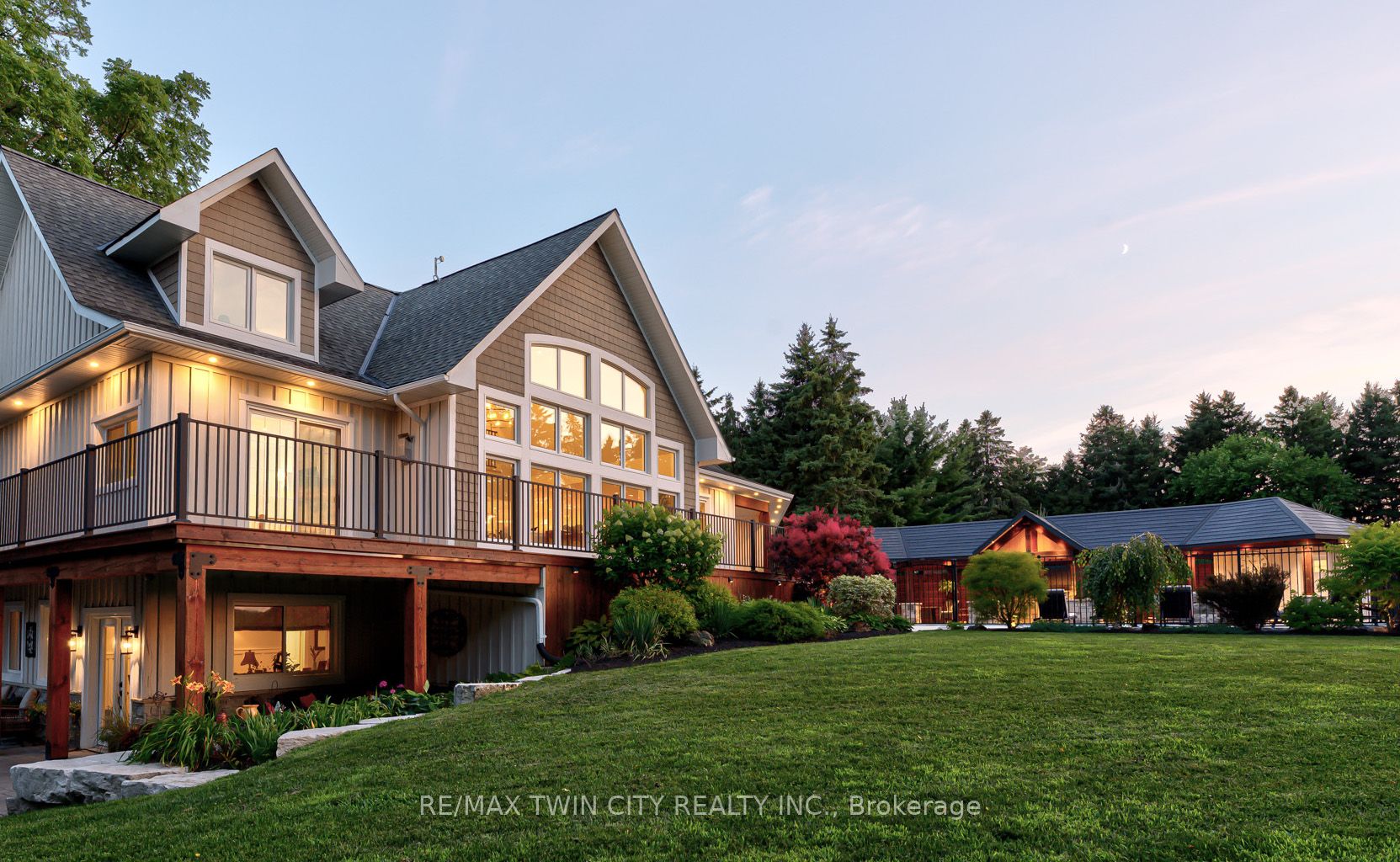 2194 Bleams Road Property Photo 1
