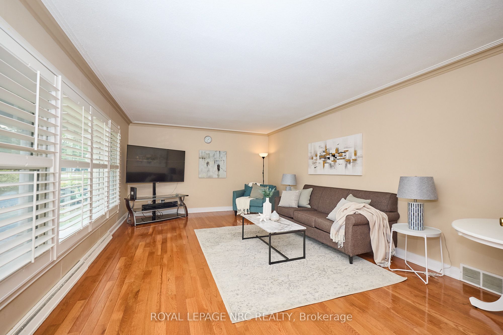 46 Adelene Crescent Property Photo 7