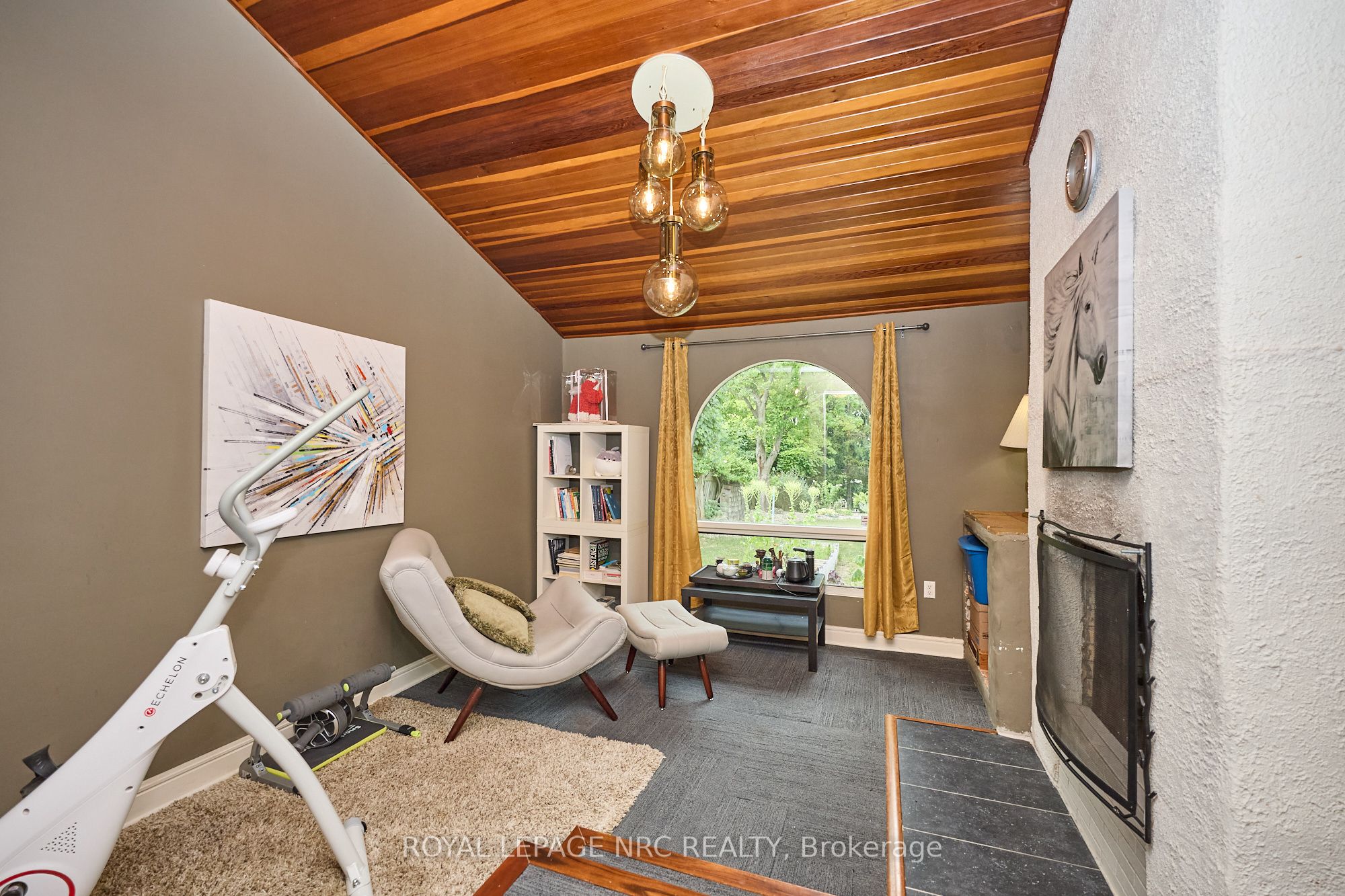 46 Adelene Crescent Property Photo 14