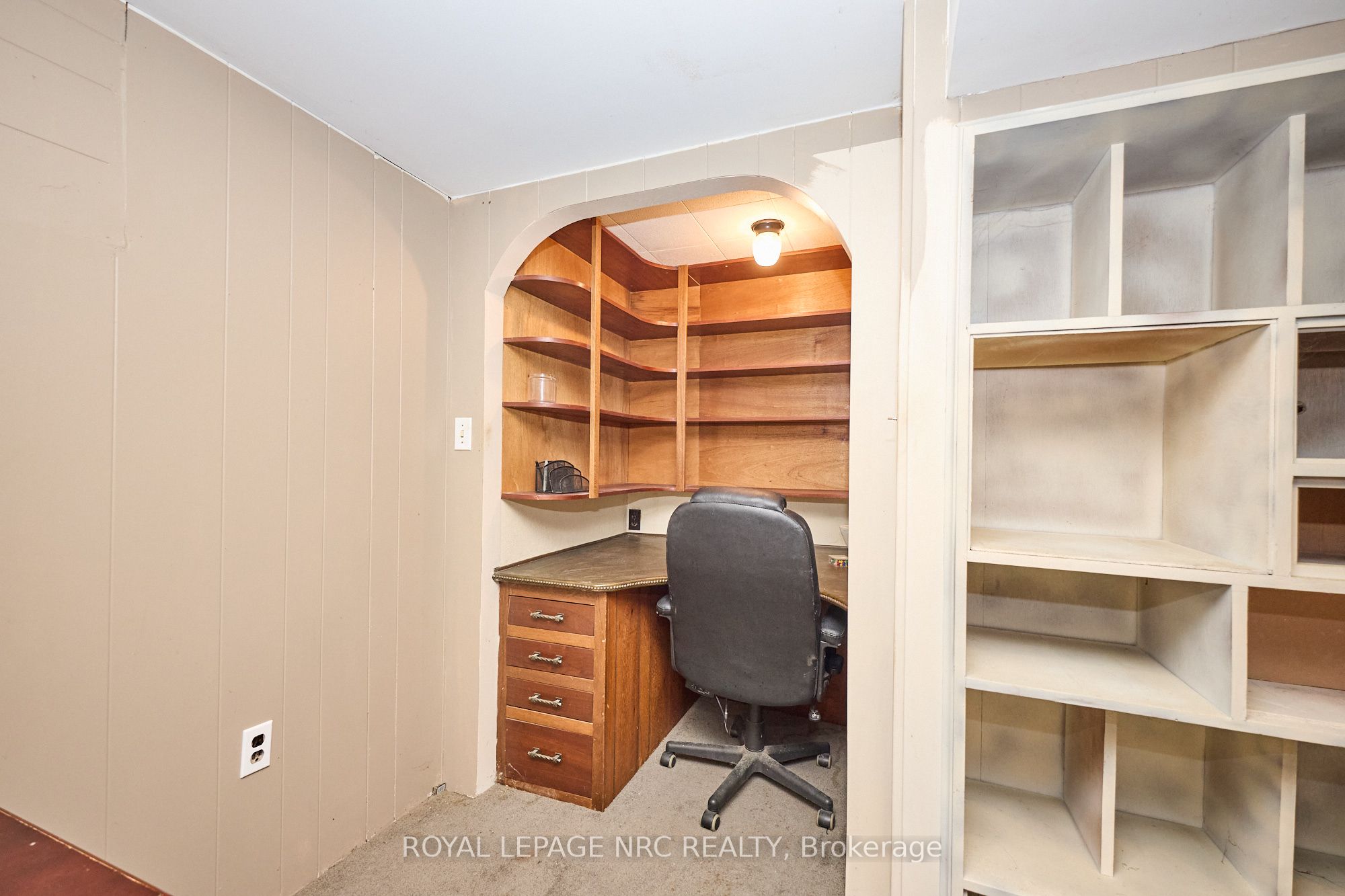 46 Adelene Crescent Property Photo 37