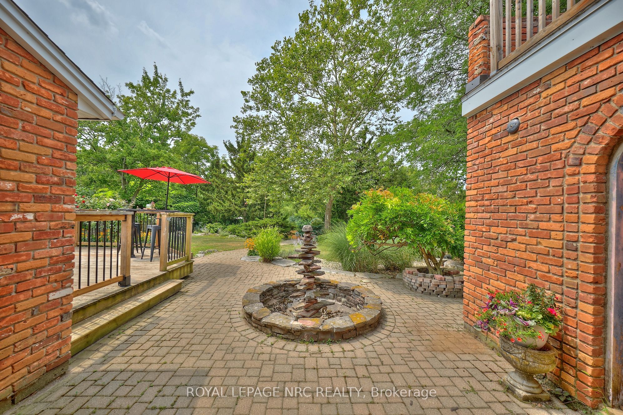 46 Adelene Crescent Property Photo 41