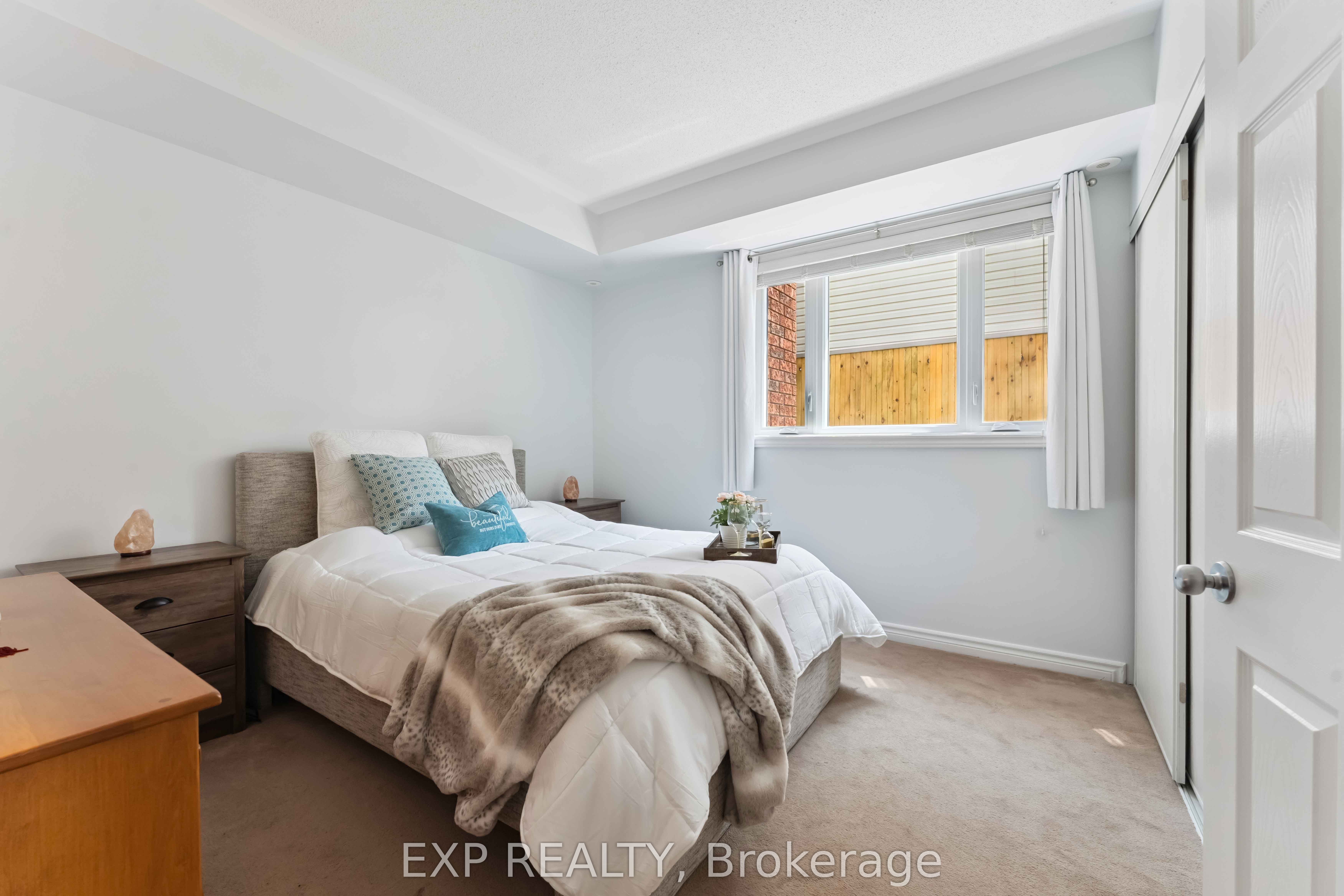 231 Crestway Drive B Property Photo 14