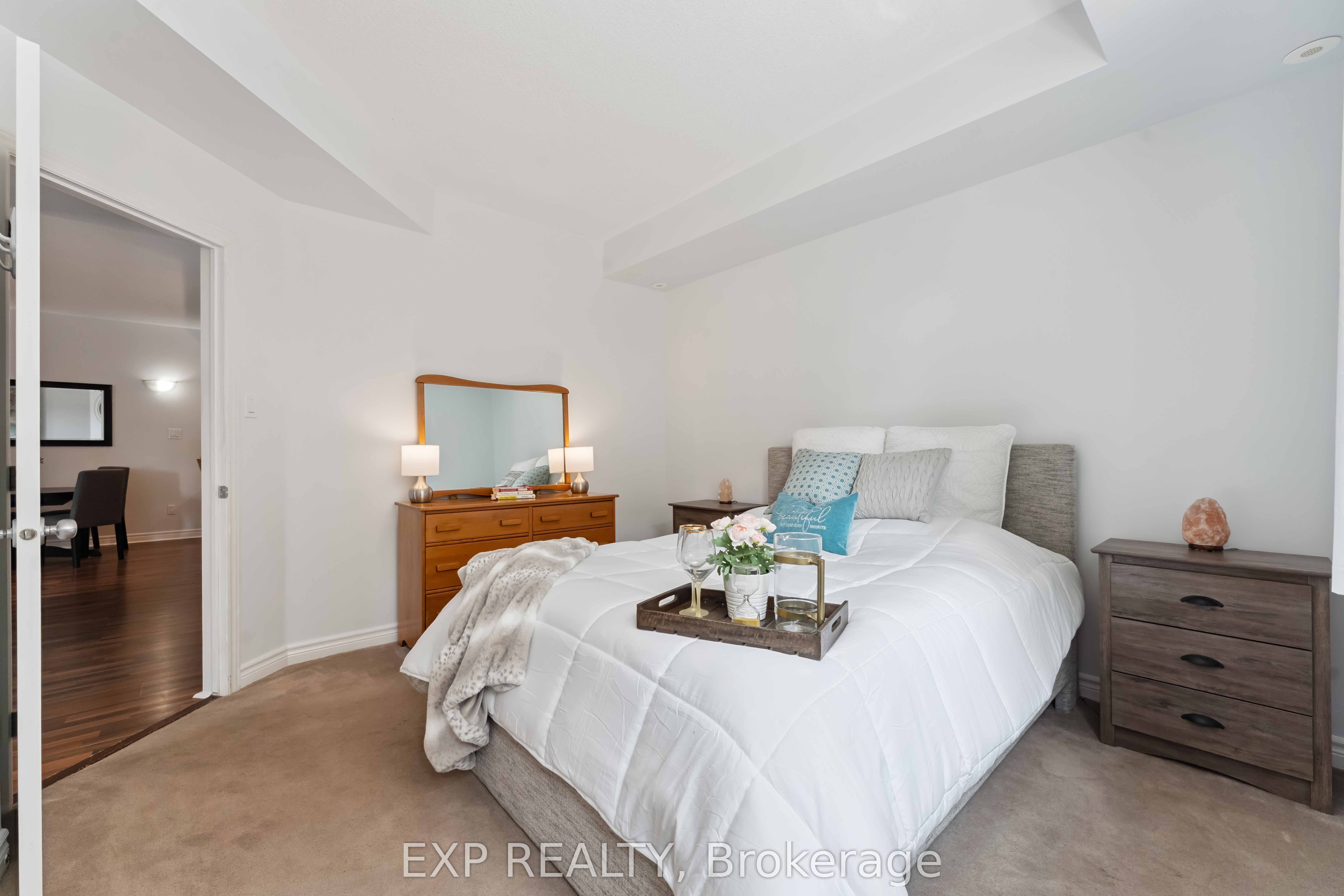231 Crestway Drive B Property Photo 15