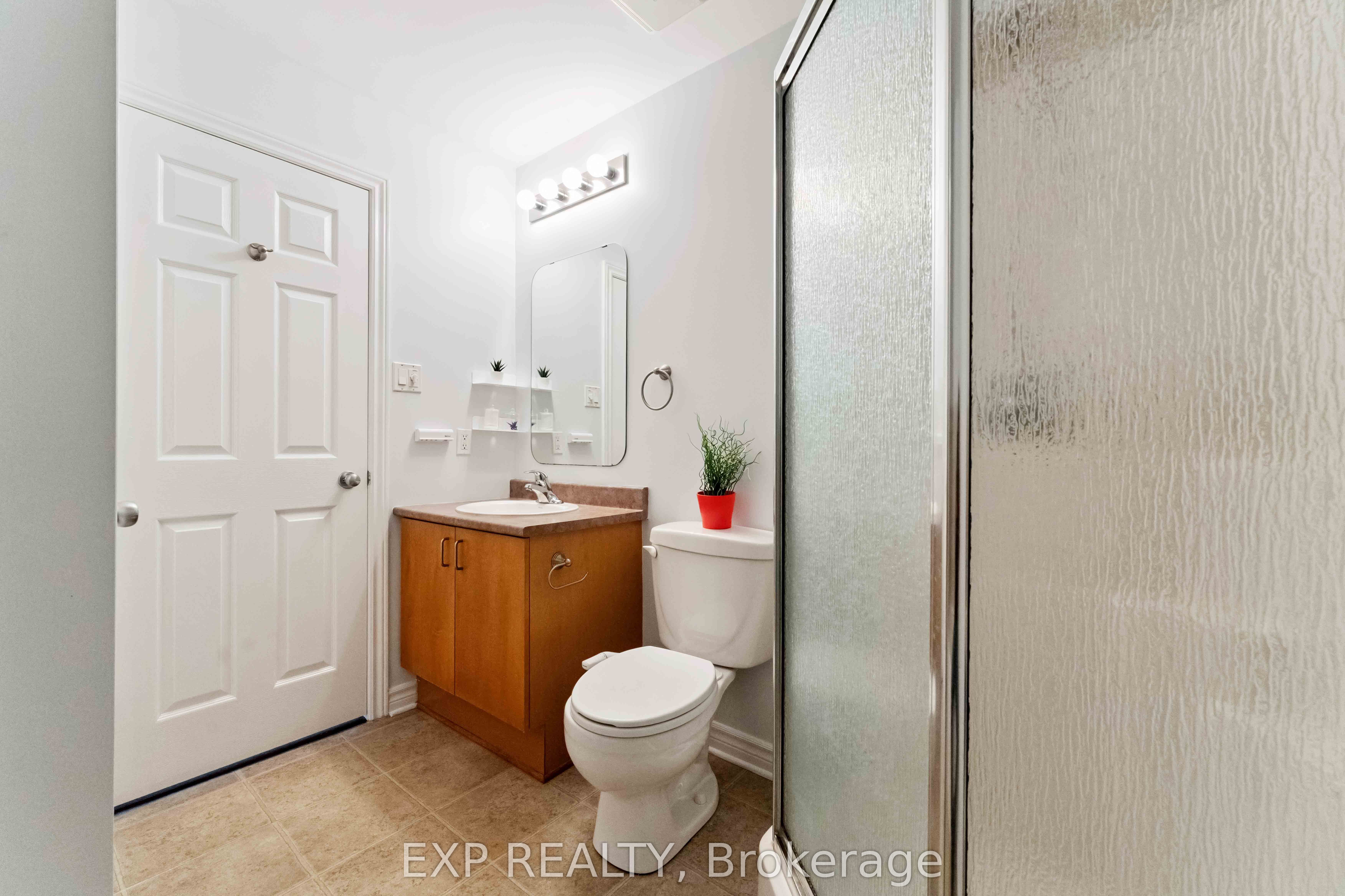 231 Crestway Drive B Property Photo 19