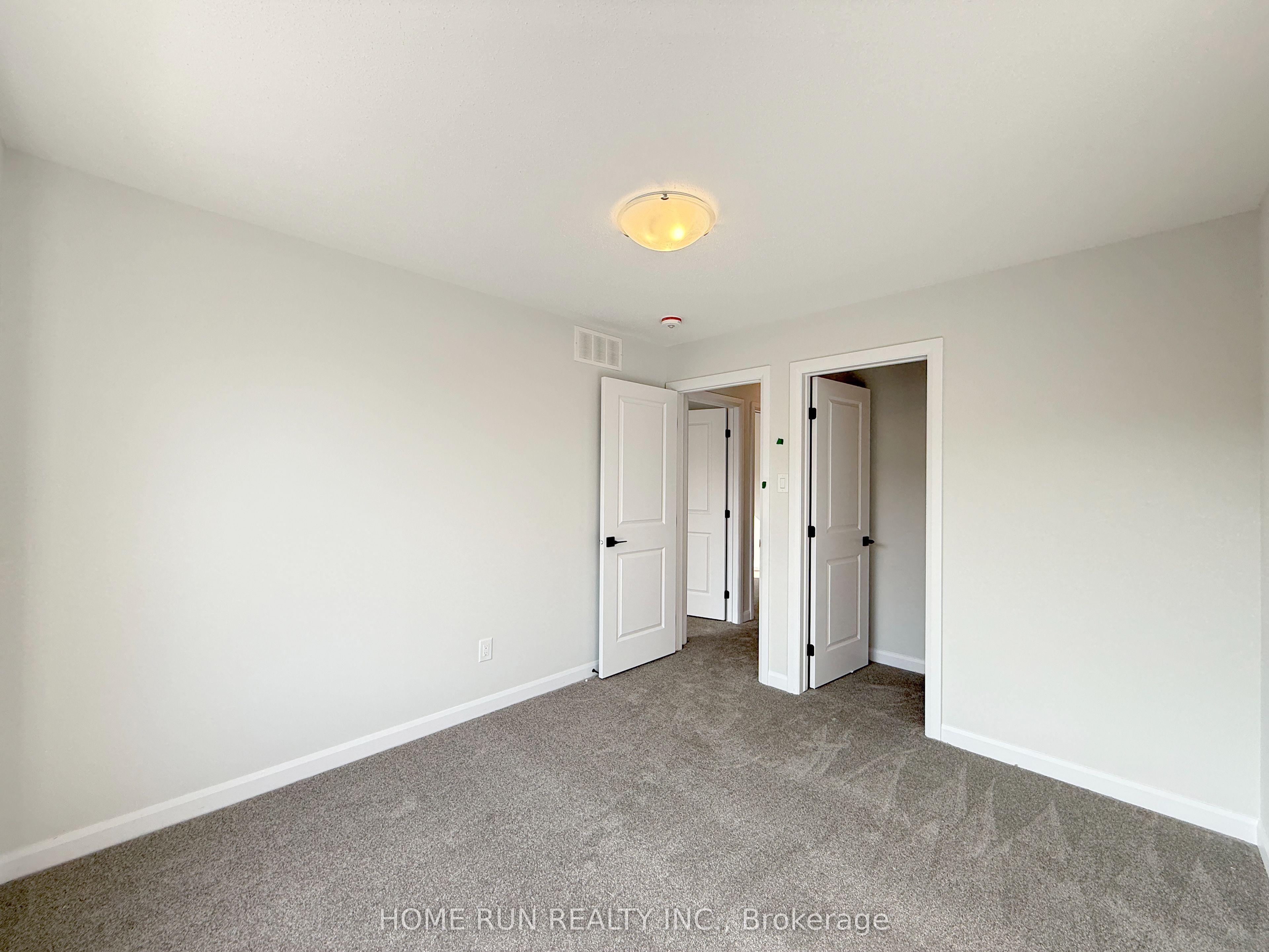 521 Woodlily Priv Property Photo 18