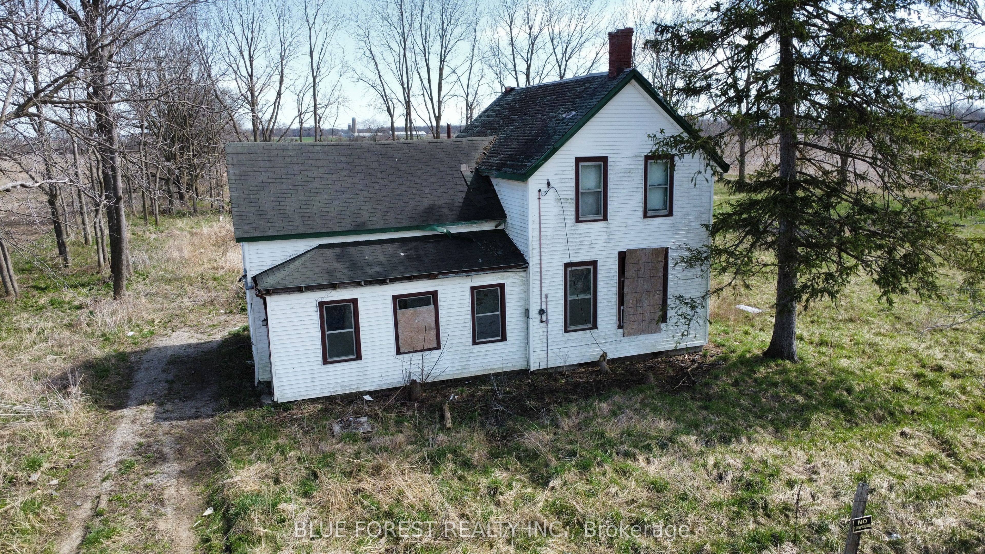 5019 Glendon Drive Property Photo 3