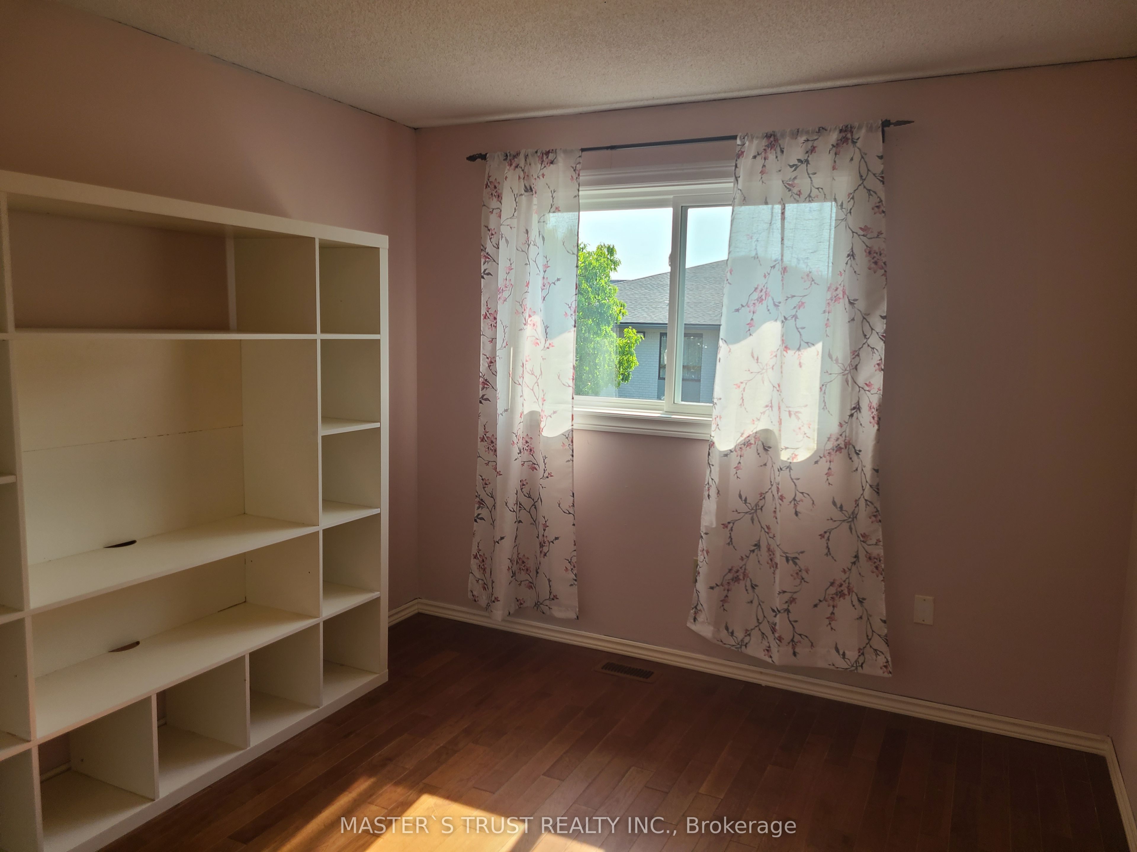 126 Fairington Crescent Property Photo 14