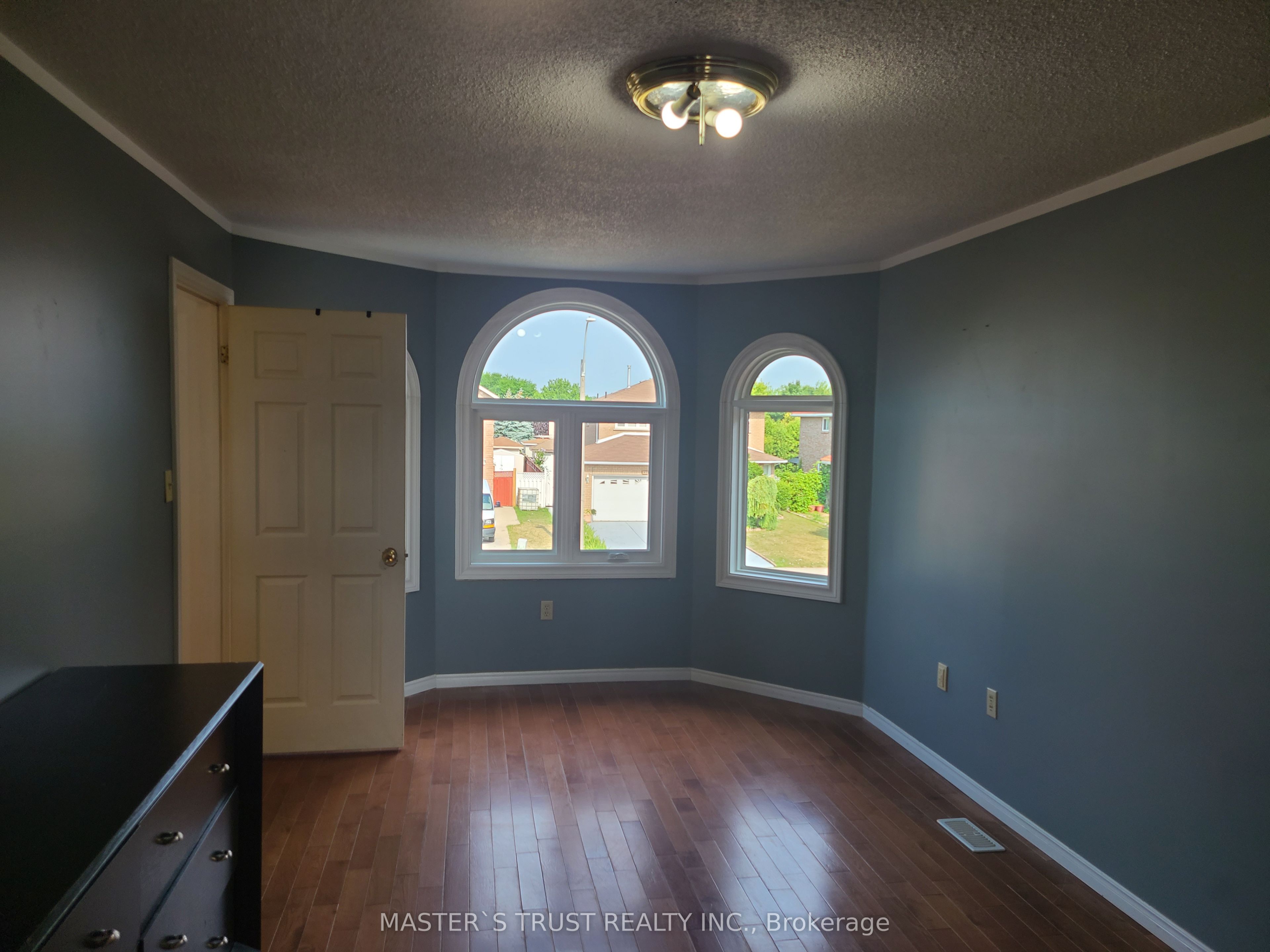 126 Fairington Crescent Property Photo 17