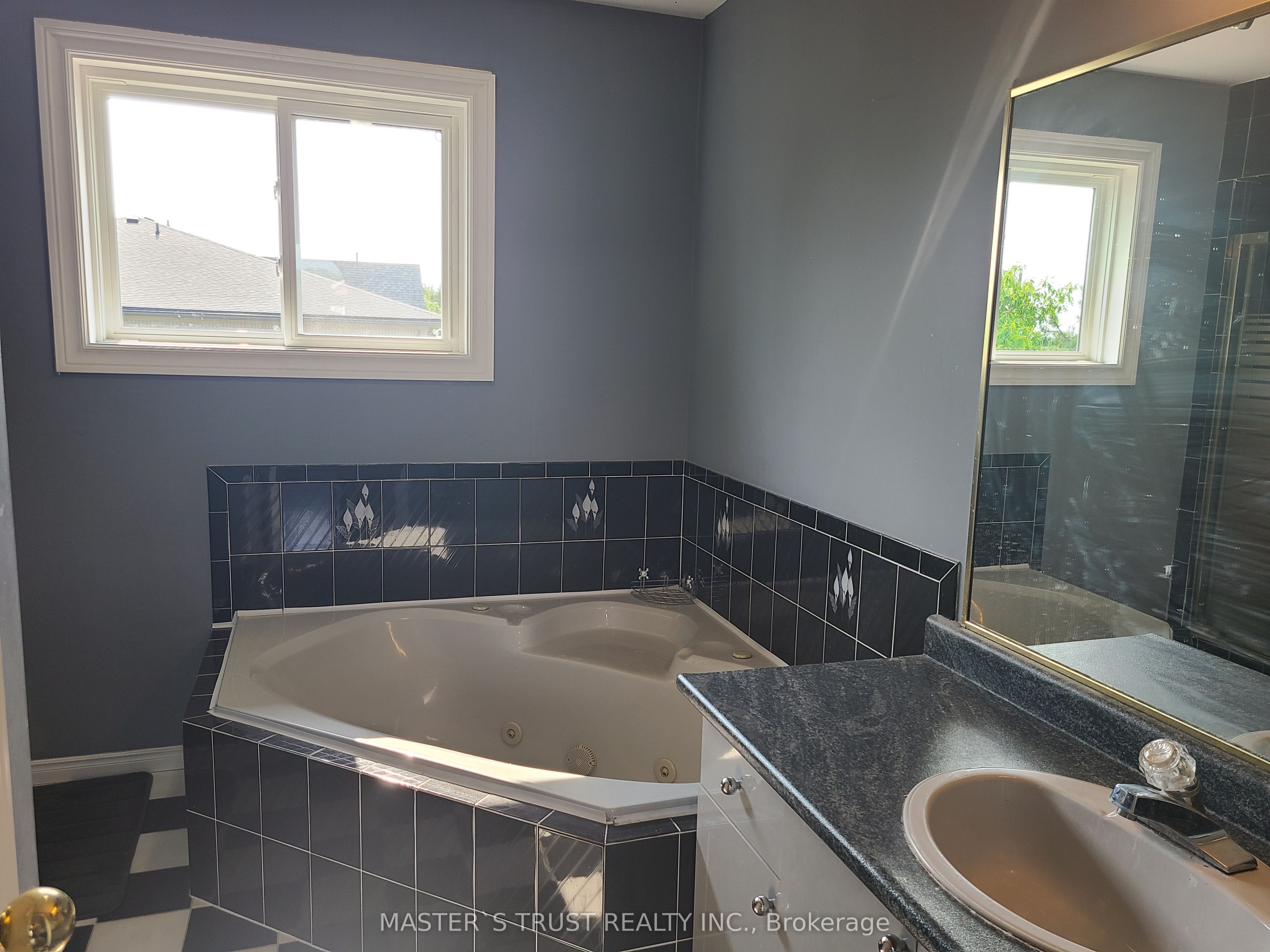 126 Fairington Crescent Property Photo 18