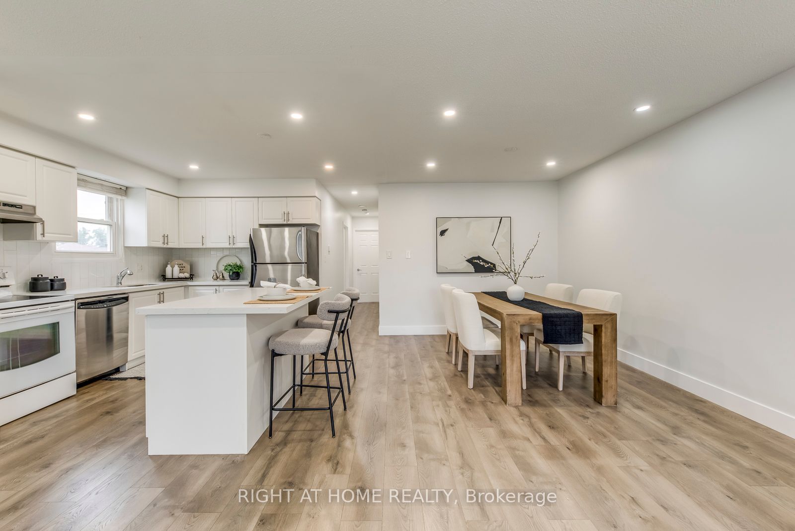 6581 Malibu Dr Property Photo 8
