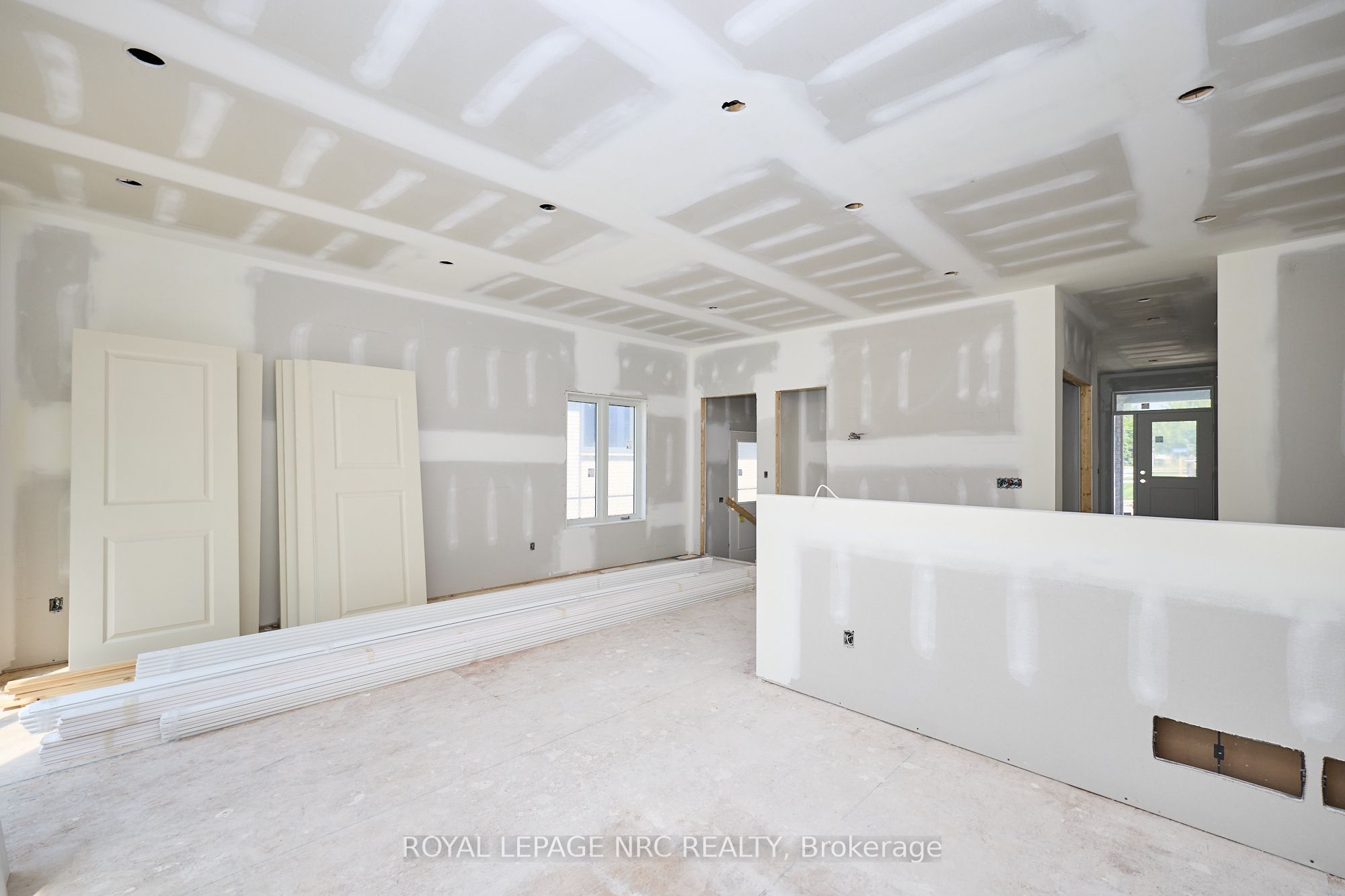 6672 Hawkins Street Property Photo 8